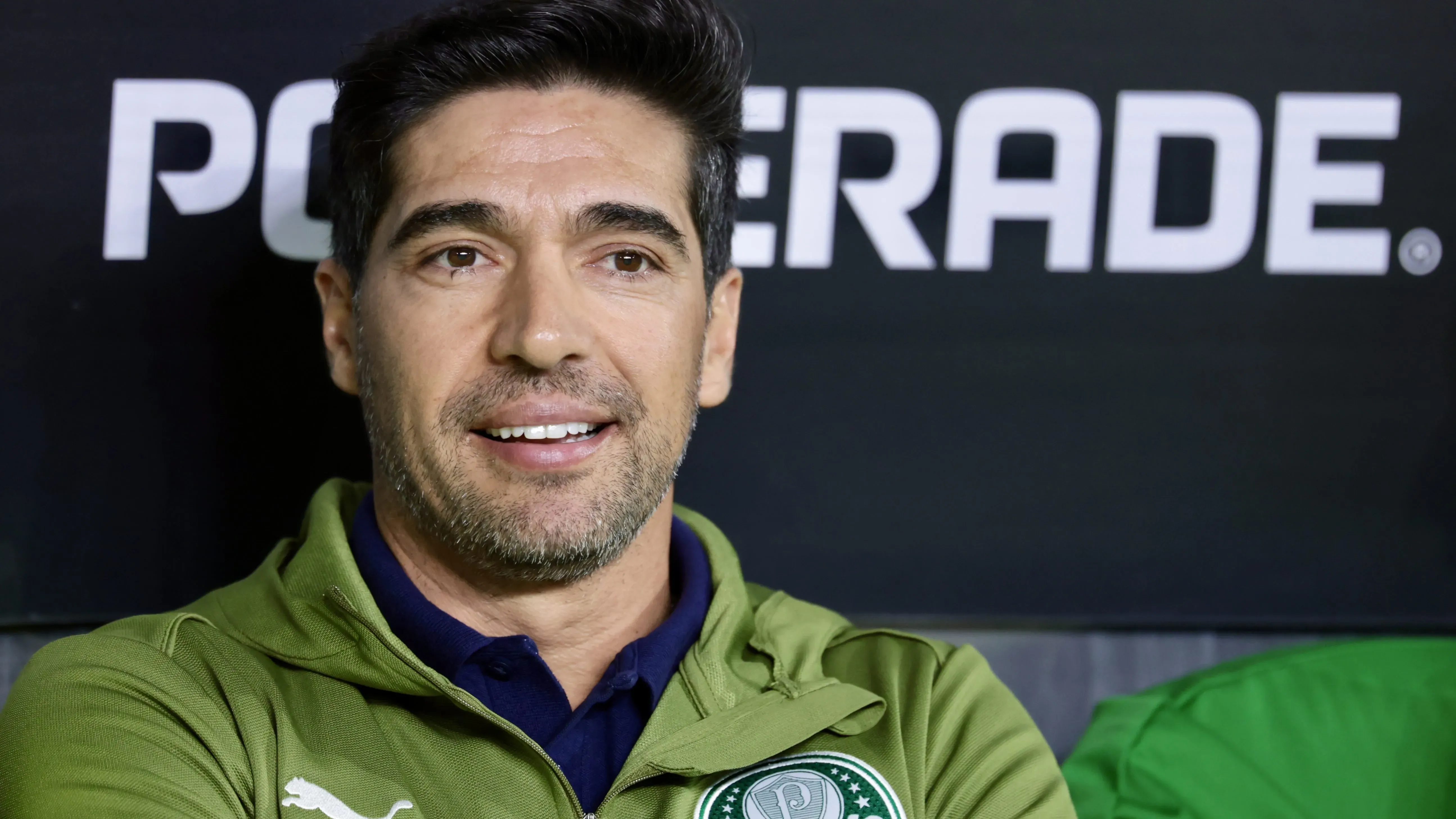 Abel Ferreira é um dos responsáveis por fazer o Palmeiras ganhar muito dinheiro Foto: Marcello Zambrana/AGIF