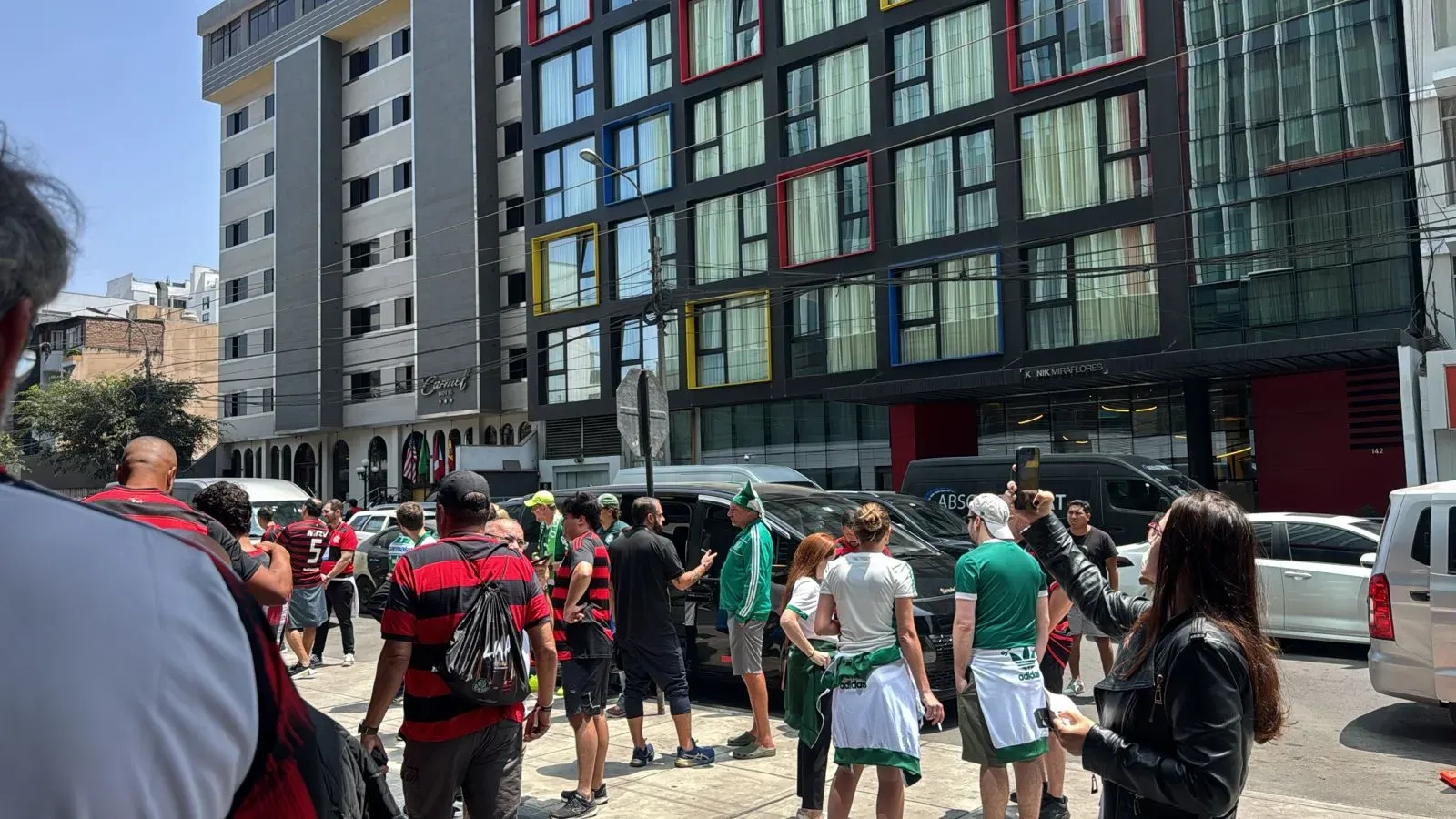 Ruas de Lima horas antes da final. Foto: Bárbara Macedo para Better Collective/Bolavip Brasil