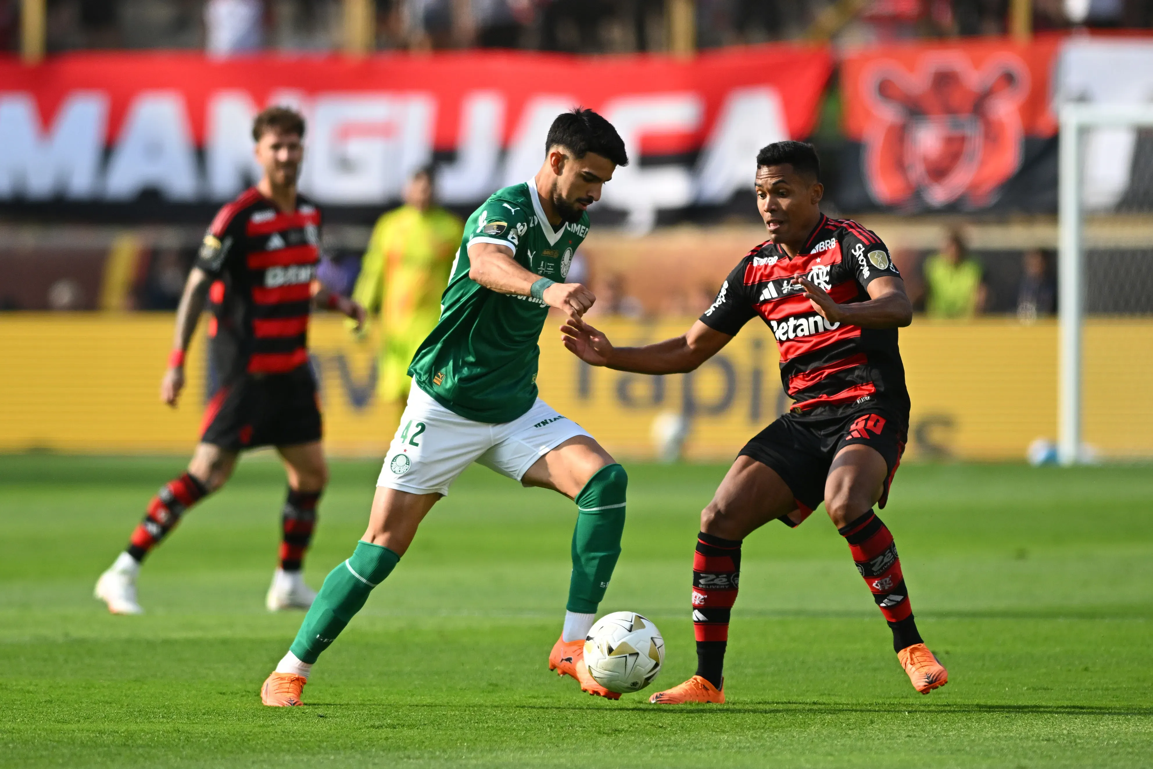 1° tempo de Palmeiras x Flamengo terminou com placar zerado. Photo by Rodrigo Valle/Getty Images