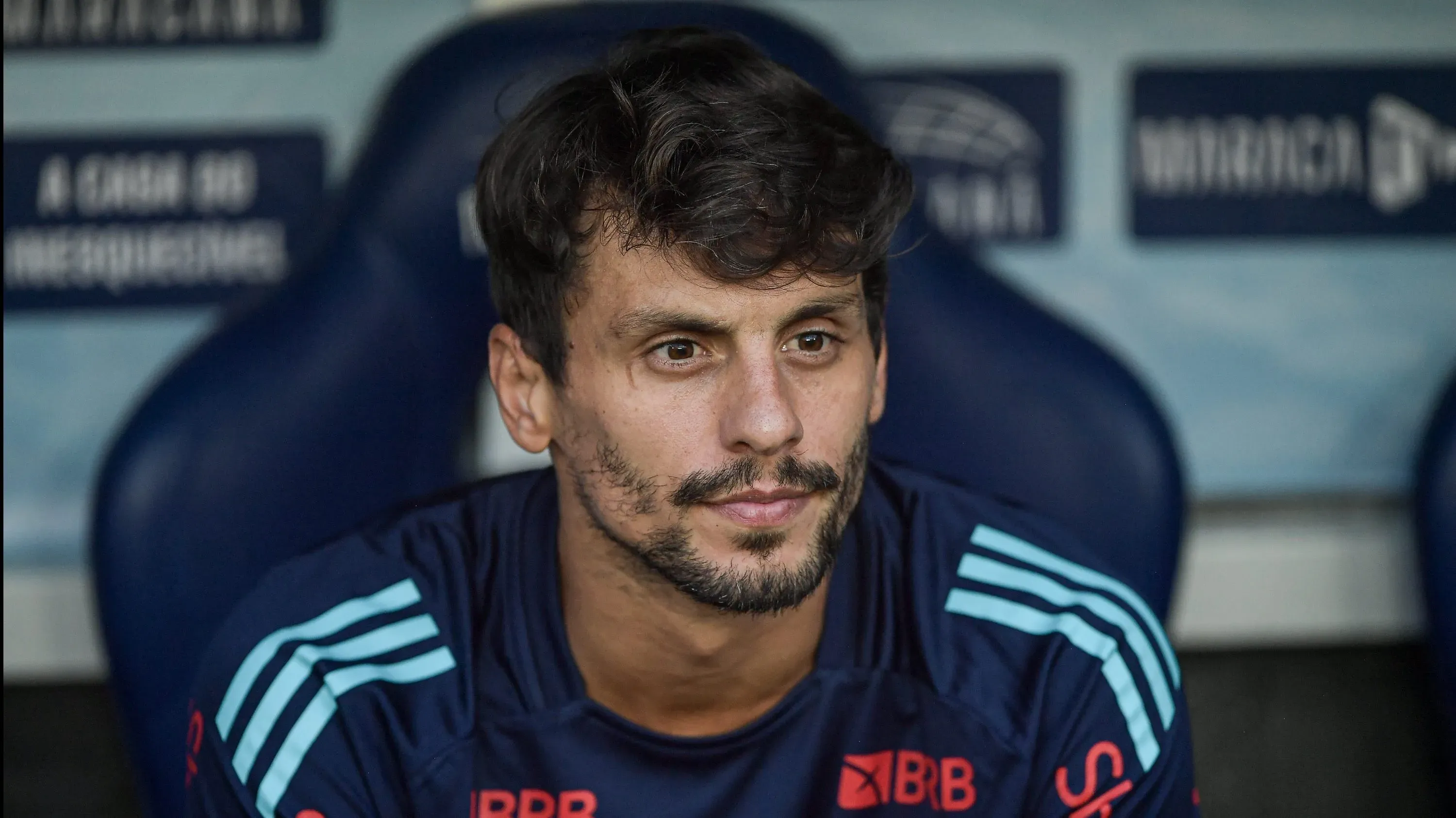 Rodrigo Caio aposentou e virou auxiliar no Flamengo - Foto: Thiago Ribeiro/AGIF.