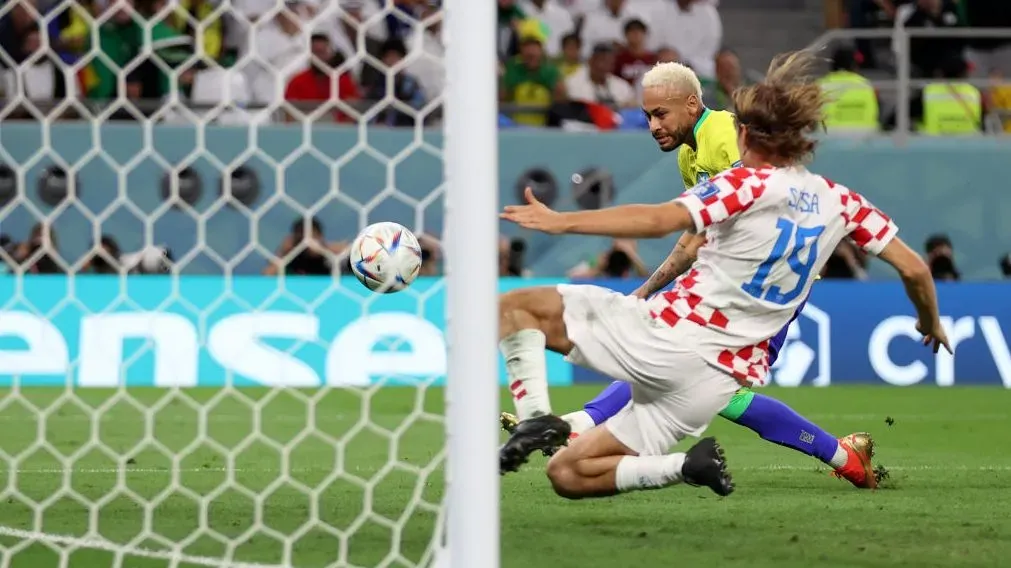 Neymar contra a Croácia. Foto: Lars Baron/Getty Images