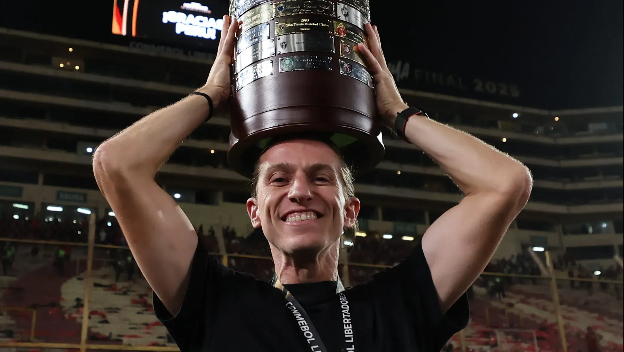 Filipe Luís – Foto: Hector Vivas/Getty Images