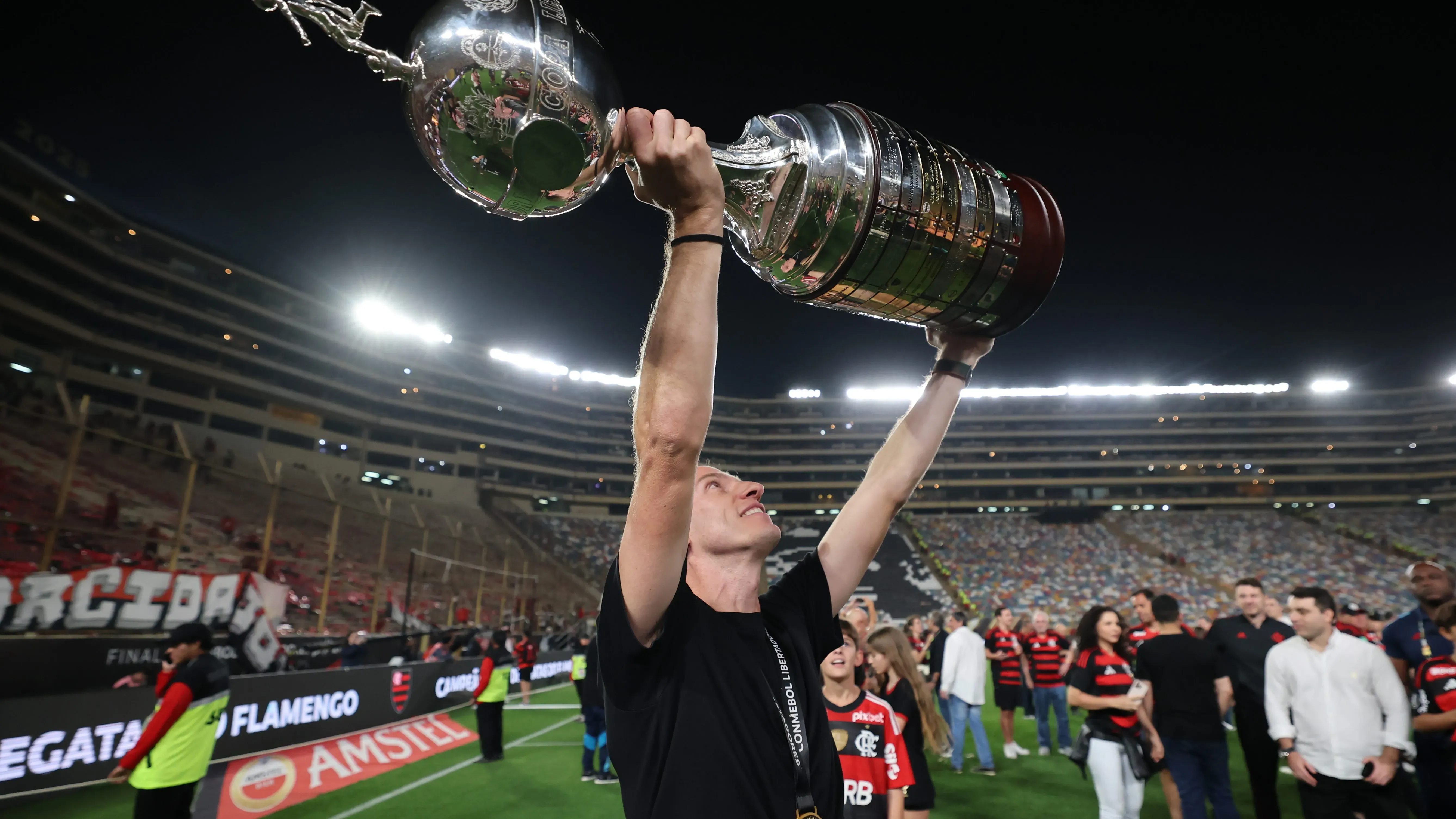 Filipe Luís – Foto: Hector Vivas/Getty Images