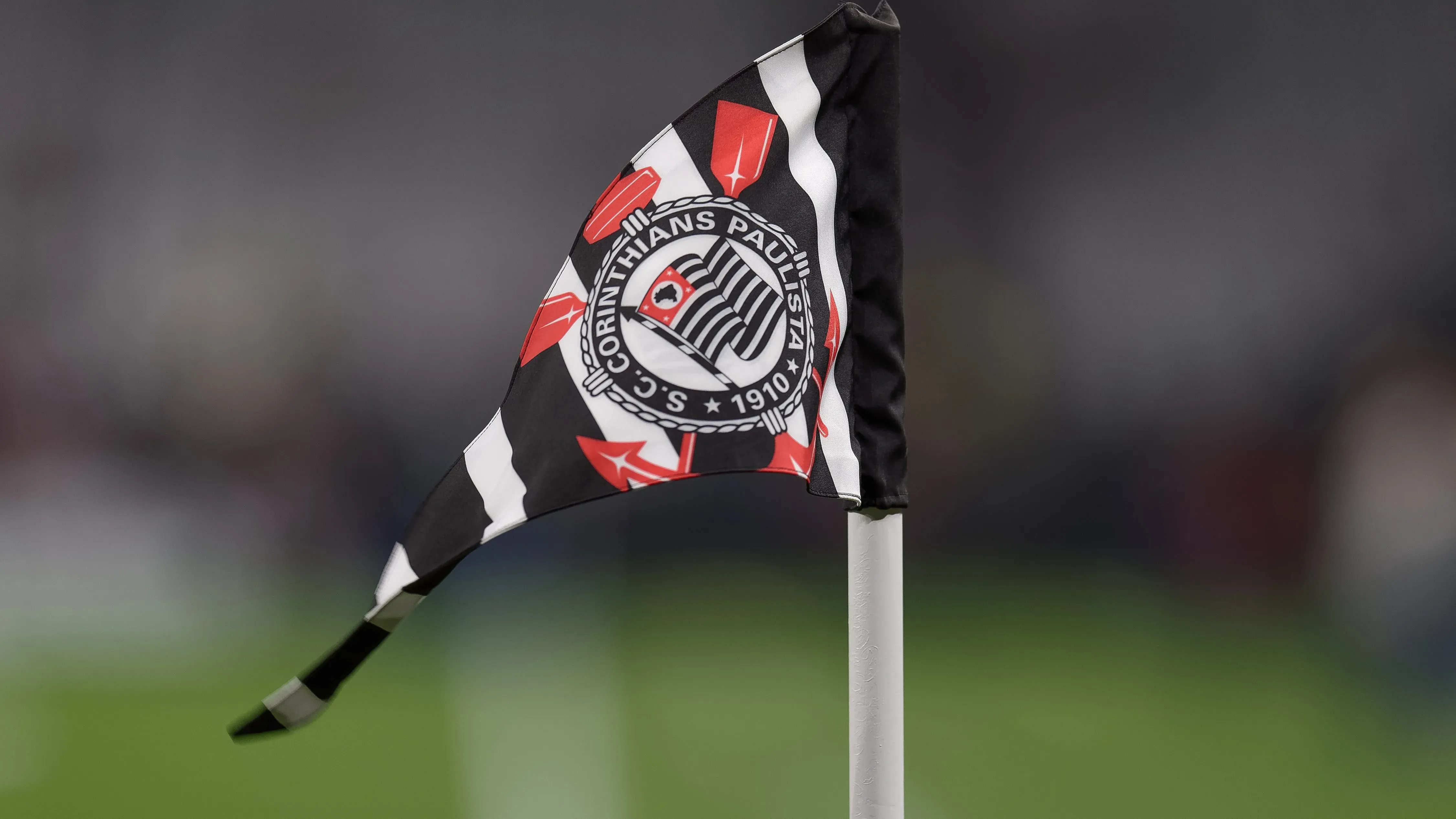SP – SAO PAULO – 09/04/2024 – COPA SUL-AMERICANA 2024, CORINTHIANS X NACIONAL bandeira do estadio Arena Corinthians para partida entre Corinthians e Nacional pelo campeonato Copa Sul-Americana 2024. Foto: Anderson Romao/AGIF