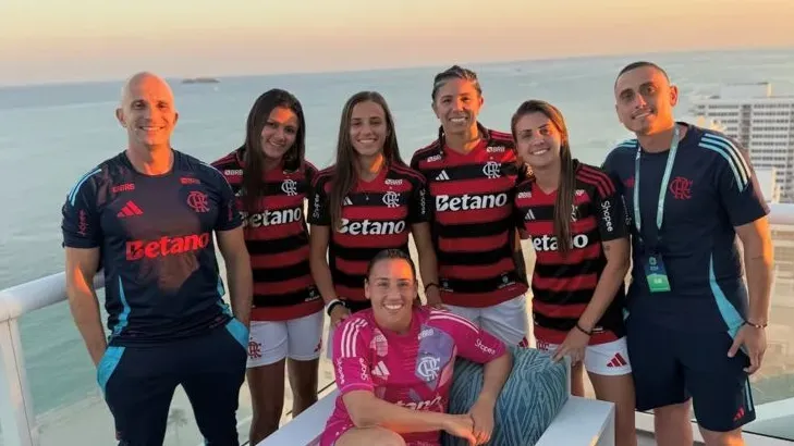 Jogadoras do Flamengo na Flórida, Estados Unidos, para disputa de amistoso de fut7
