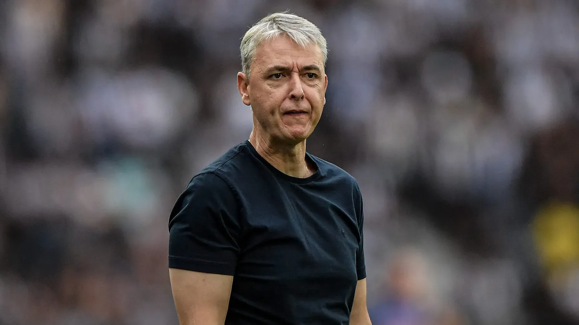 Tiago Nunes é o atual treinador da LDU