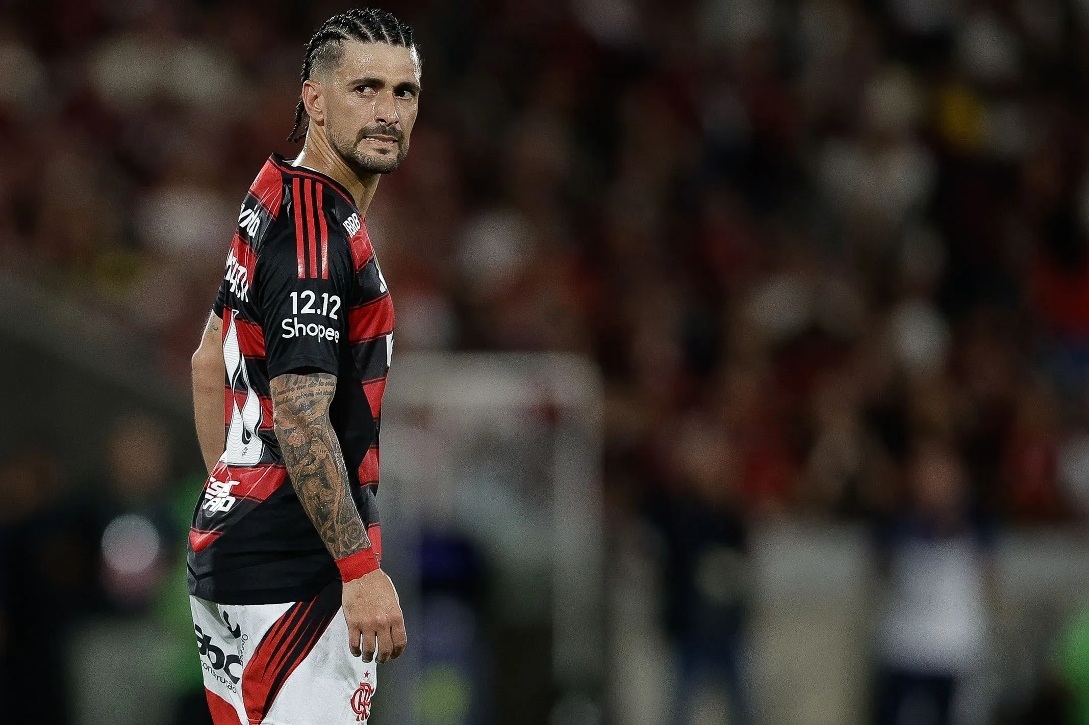 Arrascaeta jogador do Flamengo durante partida contra o Ceara no estadio Maracana pelo campeonato Brasileiro A 2025. Foto: Andre Mourao/AGIF