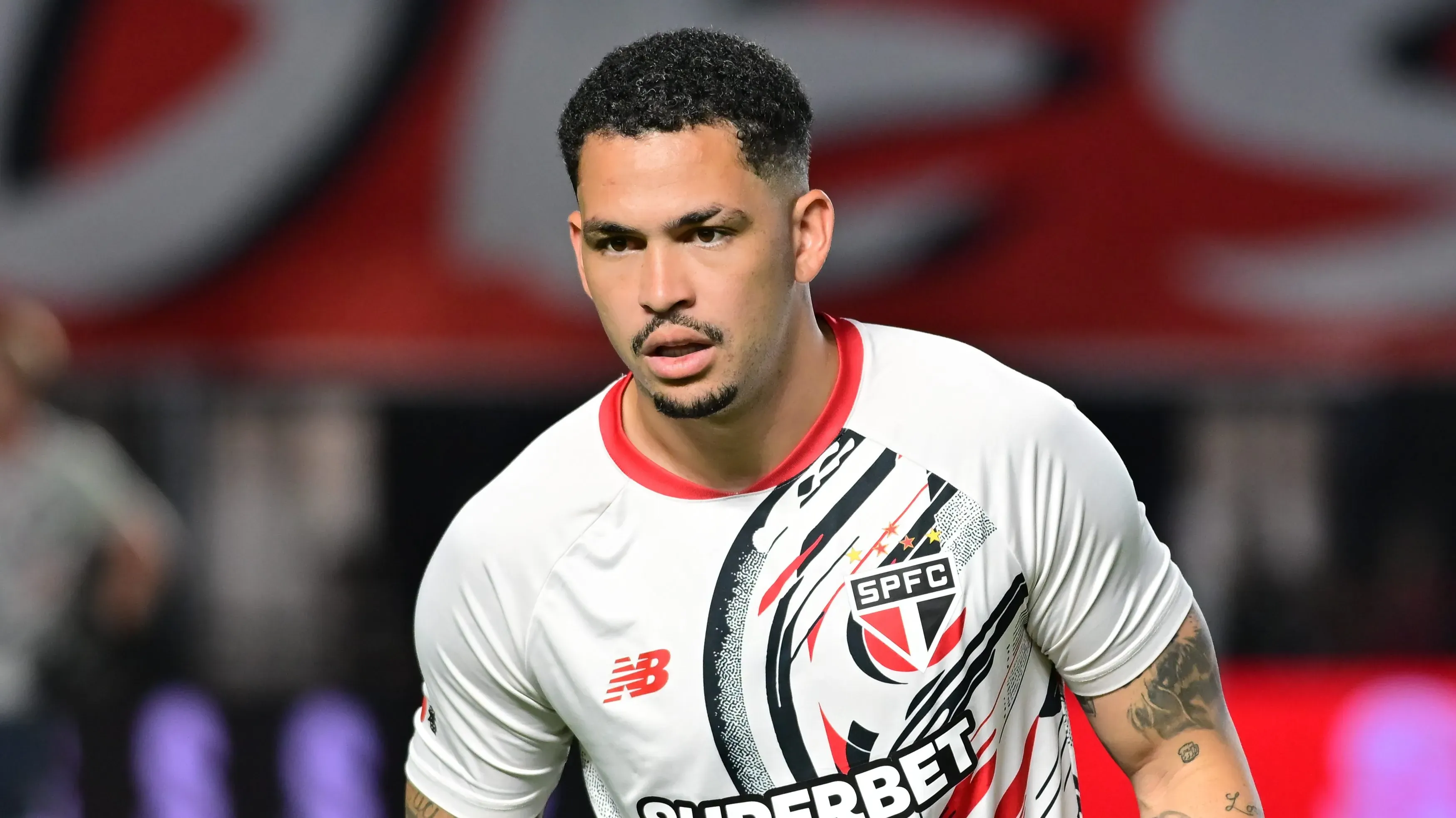 Luciano no São Paulo. Foto: Jota Erre/AGIF