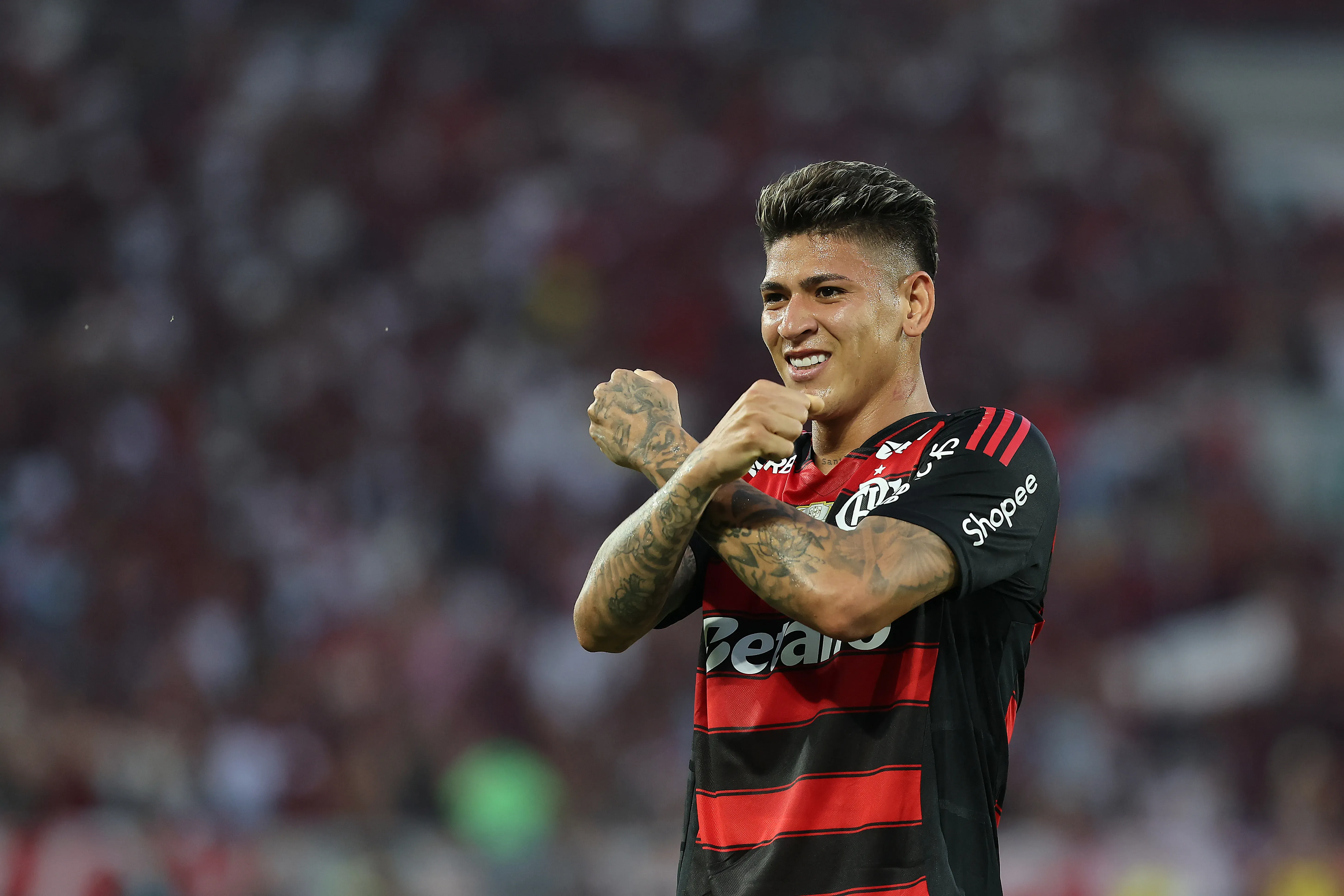 Carrascal tem formado uma parceria dinâmica e criativa com Arrascaeta no Mengão – Foto: Wagner Meier/Getty Images