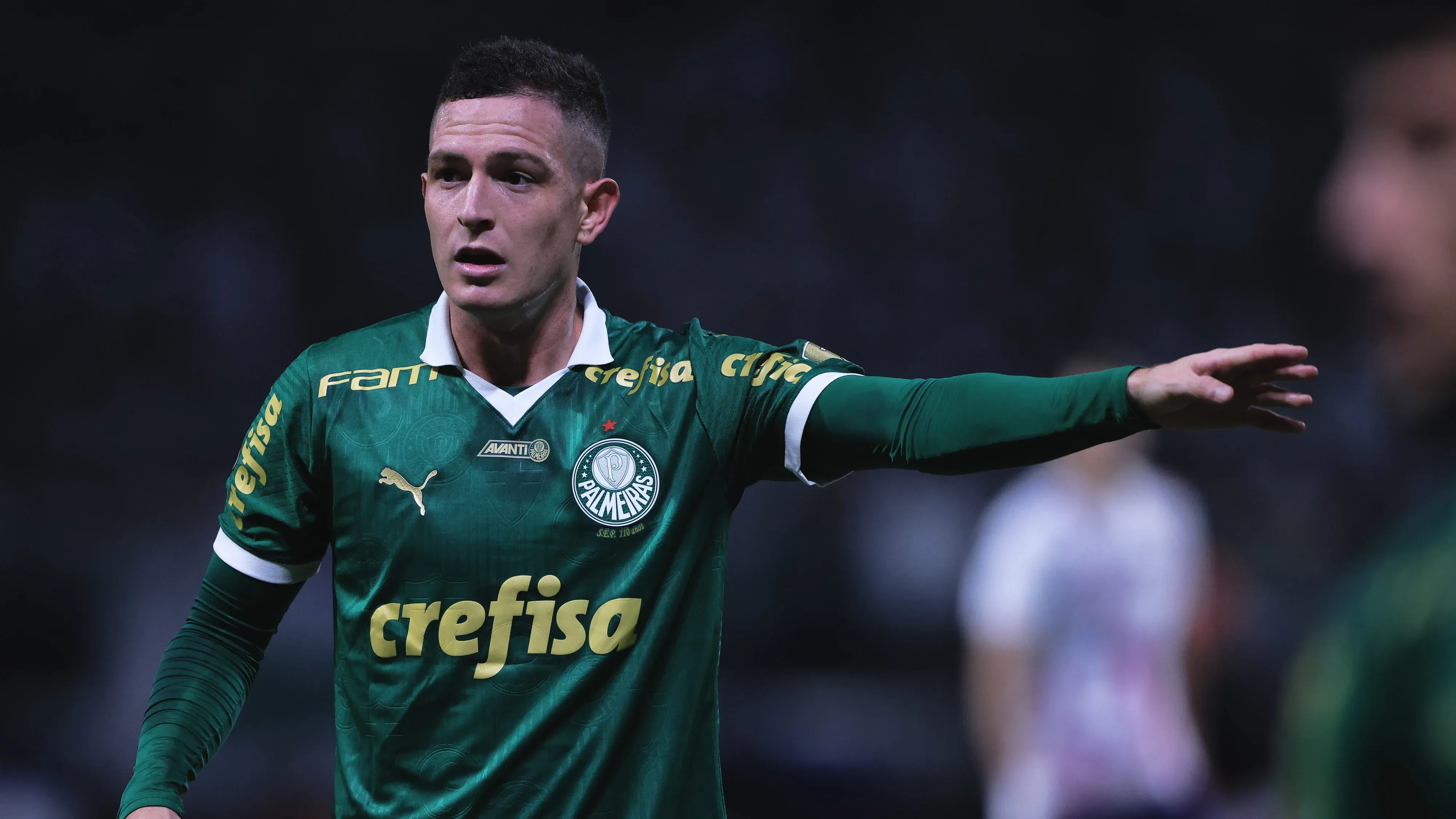 Volante chegou ao Alviverde em 2024