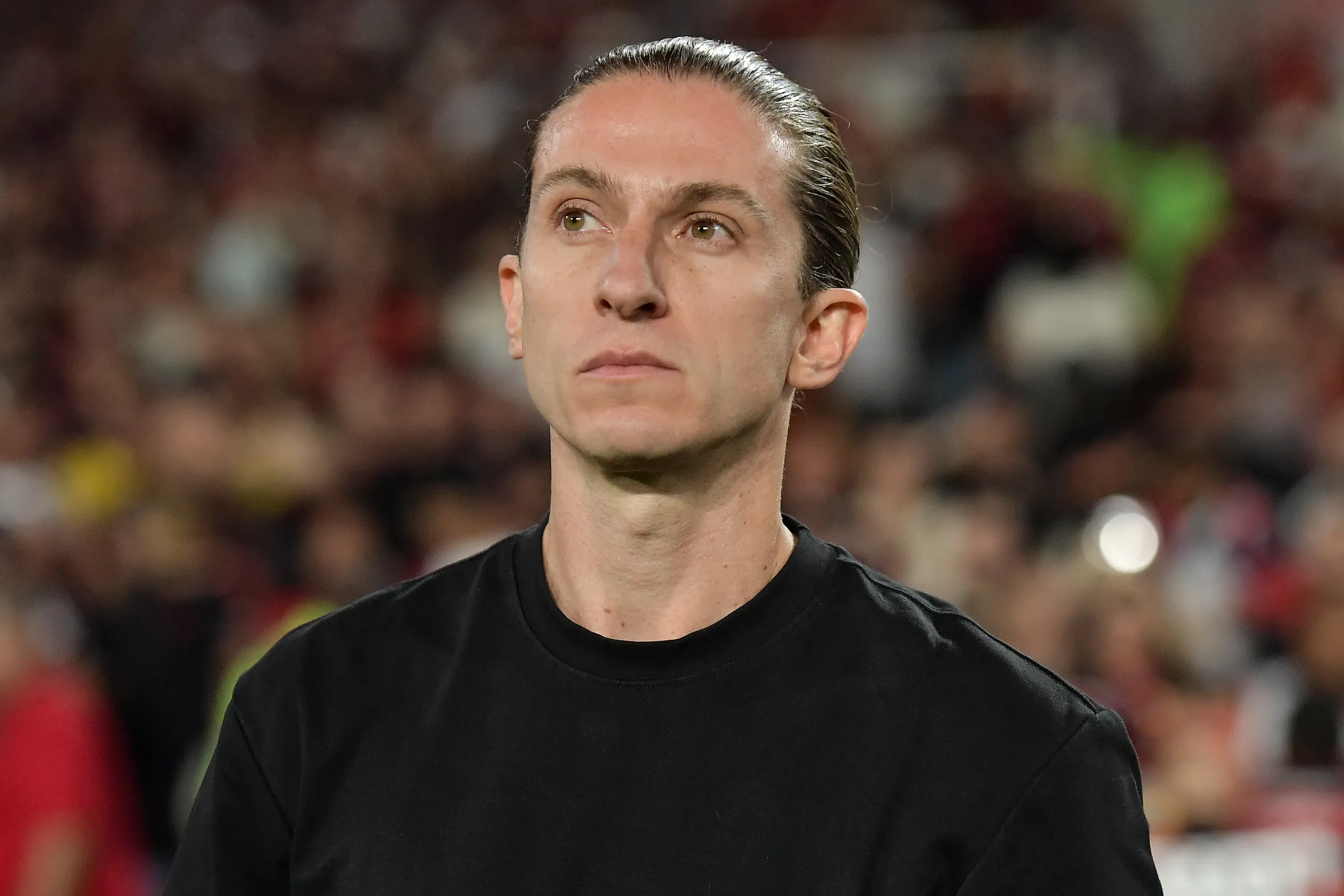 RJ – RIO DE JANEIRO – 09/11/2025 – BRASILEIRO A 2025, FLAMENGO X SANTOS – Filipe Luis tecnico do Flamengo durante partida contra o Santos no estadio Maracana pelo campeonato Brasileiro A 2025. Foto: Thiago Ribeiro/AGIF