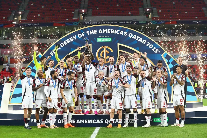 Flamengo com o título do Derby das Américas. Foto: Gilvan de Souza/Flamengo