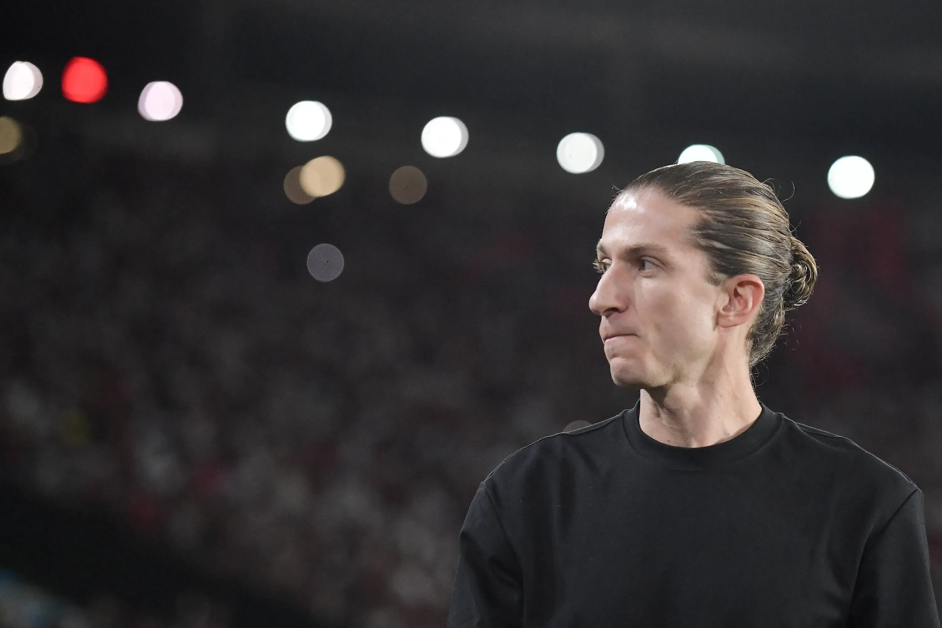 Filipe Luis tecnico do Flamengo durante partida pelo Brasileiro A 2025. Foto: Thiago Ribeiro/AGIF