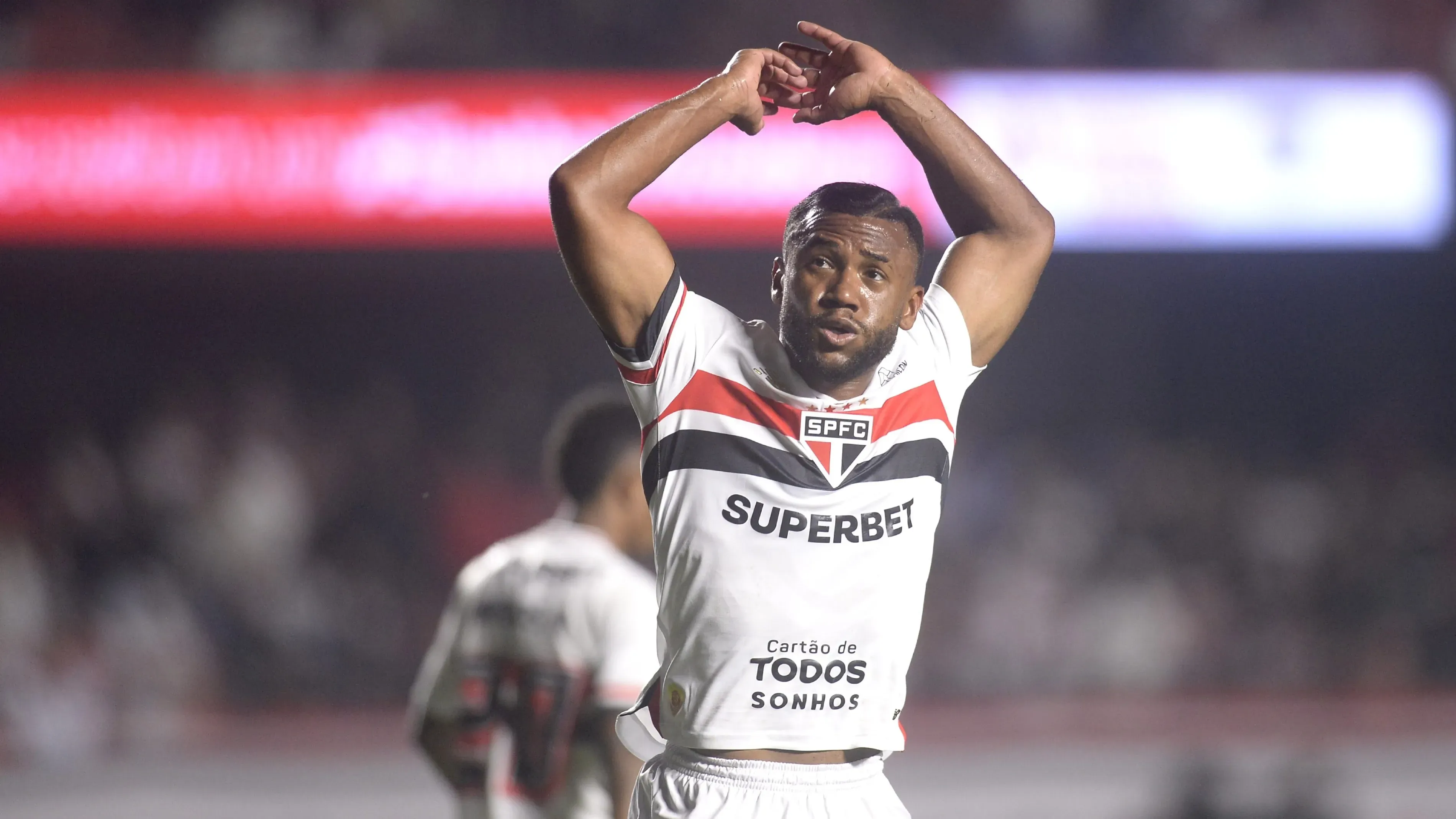 SP – SAO PAULO – 14/09/2025 – BRASILEIRO A 2025, SAO PAULO X BOTAFOGO – Luan jogador do Sao Paulo durante partida contra o Botafogo no estadio Morumbi pelo campeonato Brasileiro A 2025. Foto: Alan Morici/AGIF