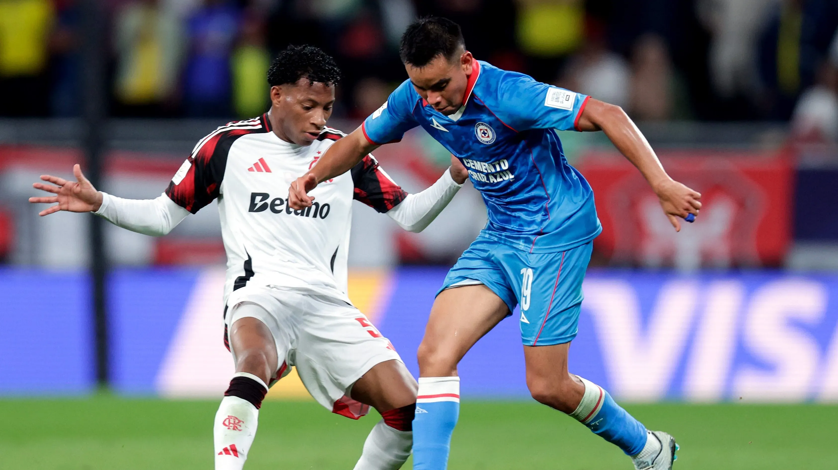 Gonzalo Plata pode começar jogando desde o início contra o Pyramids neste sábado (13) – Foto: Getty Images