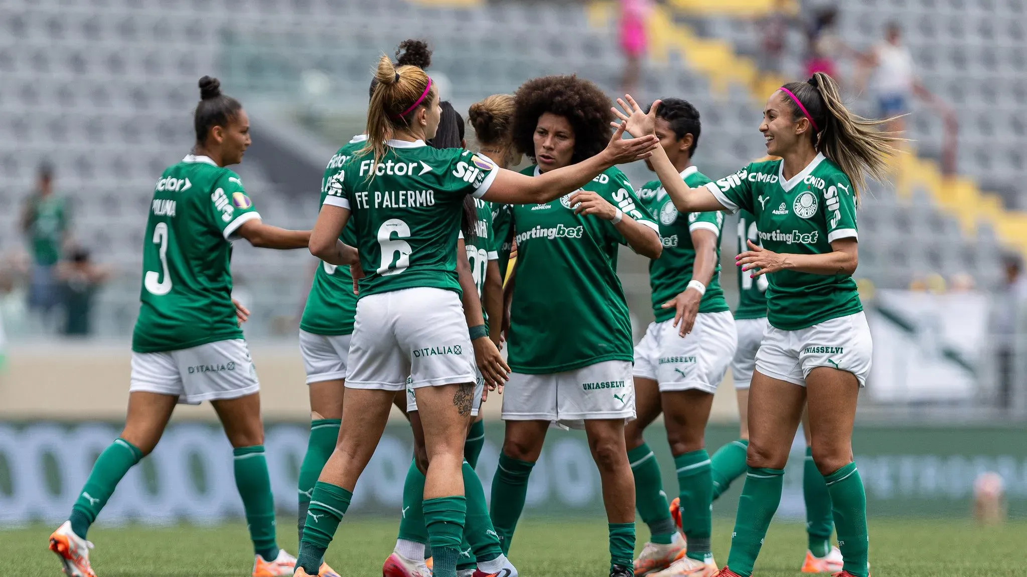 Jogadoras do Palmeiras em campo