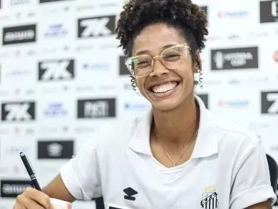 Evellyn Marques renova com o Santos. Foto: Reinaldo Campos/Santos