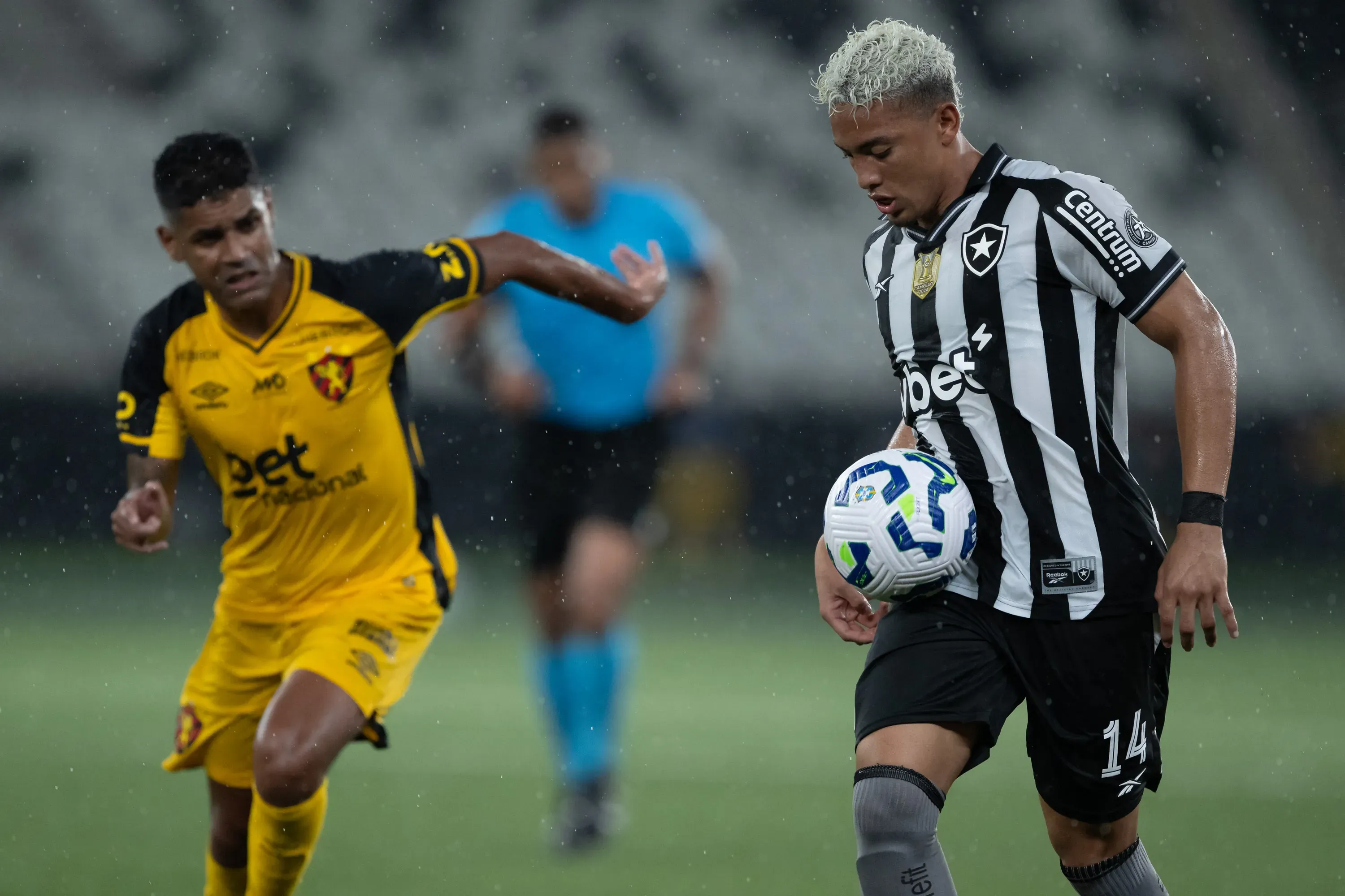 Barrera durante partida pelo Botafogo. Foto: Jorge Rodrigues/AGIF