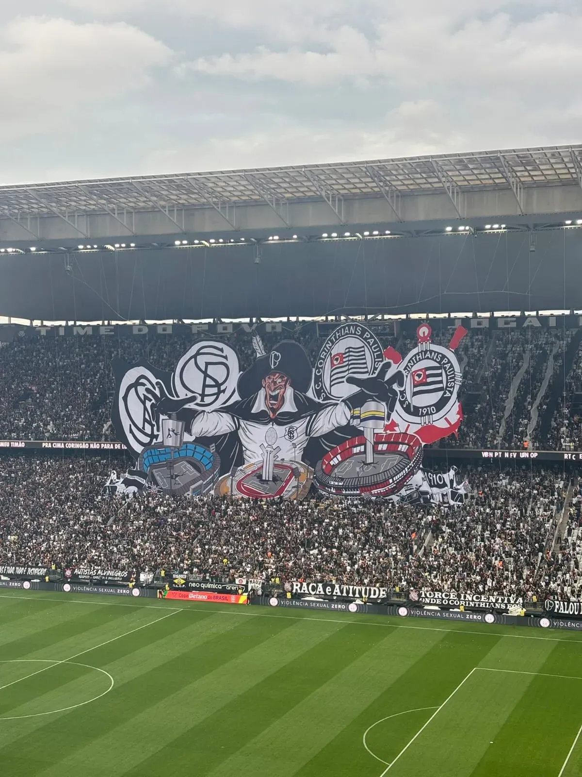 Mosaico da torcida do Corinthians. Foto: Leandro Correia/BV Brasil