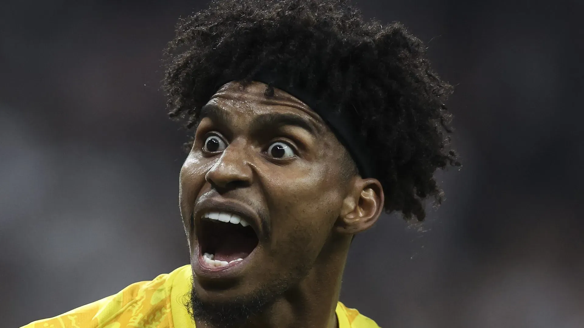 Hugo Souza, goleiro do Corinthians, foi o grande herói da classificação a final (Foto: Alexandre Schneider/Getty Images)