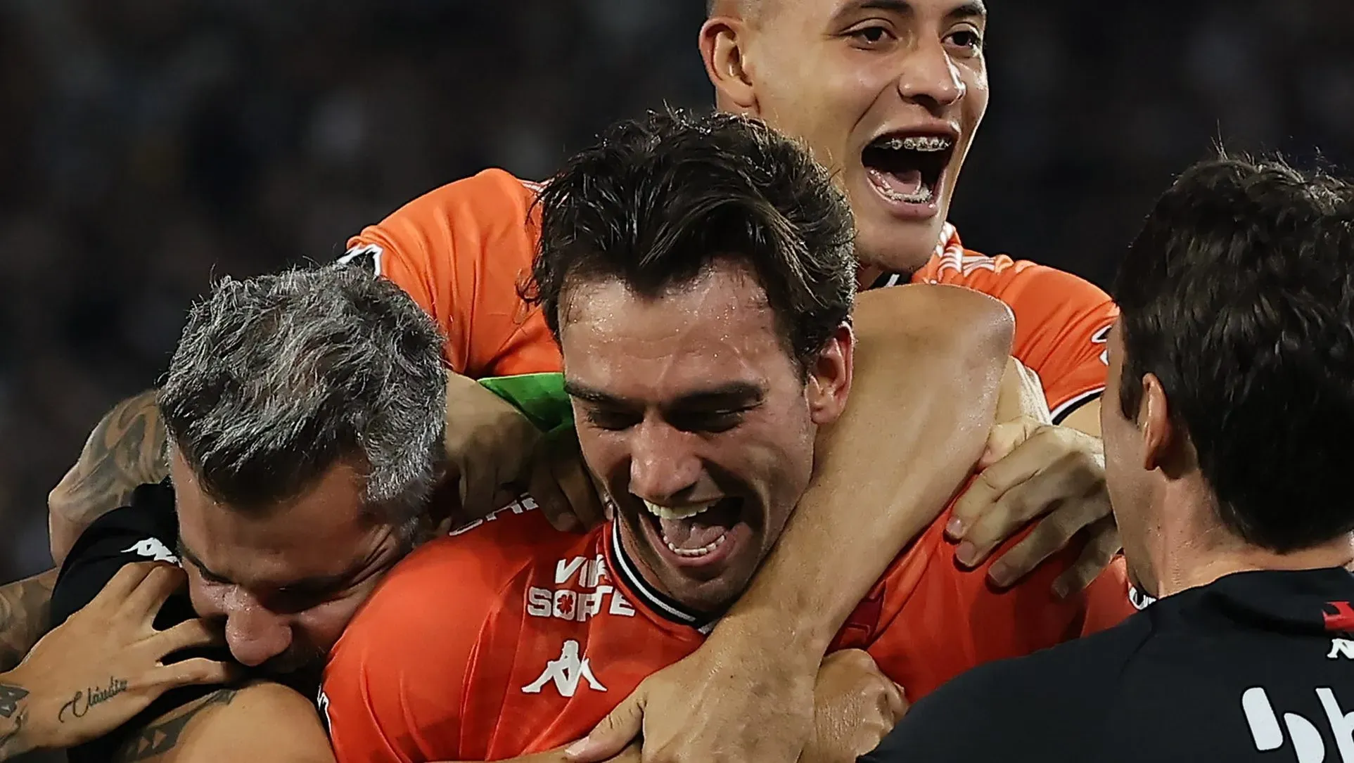 Léo Jardim, goleiro do Vasco da Gama em partida pela Copa do Brasil contra o Fluminense (Foto: Wagner Meier/Getty Images)