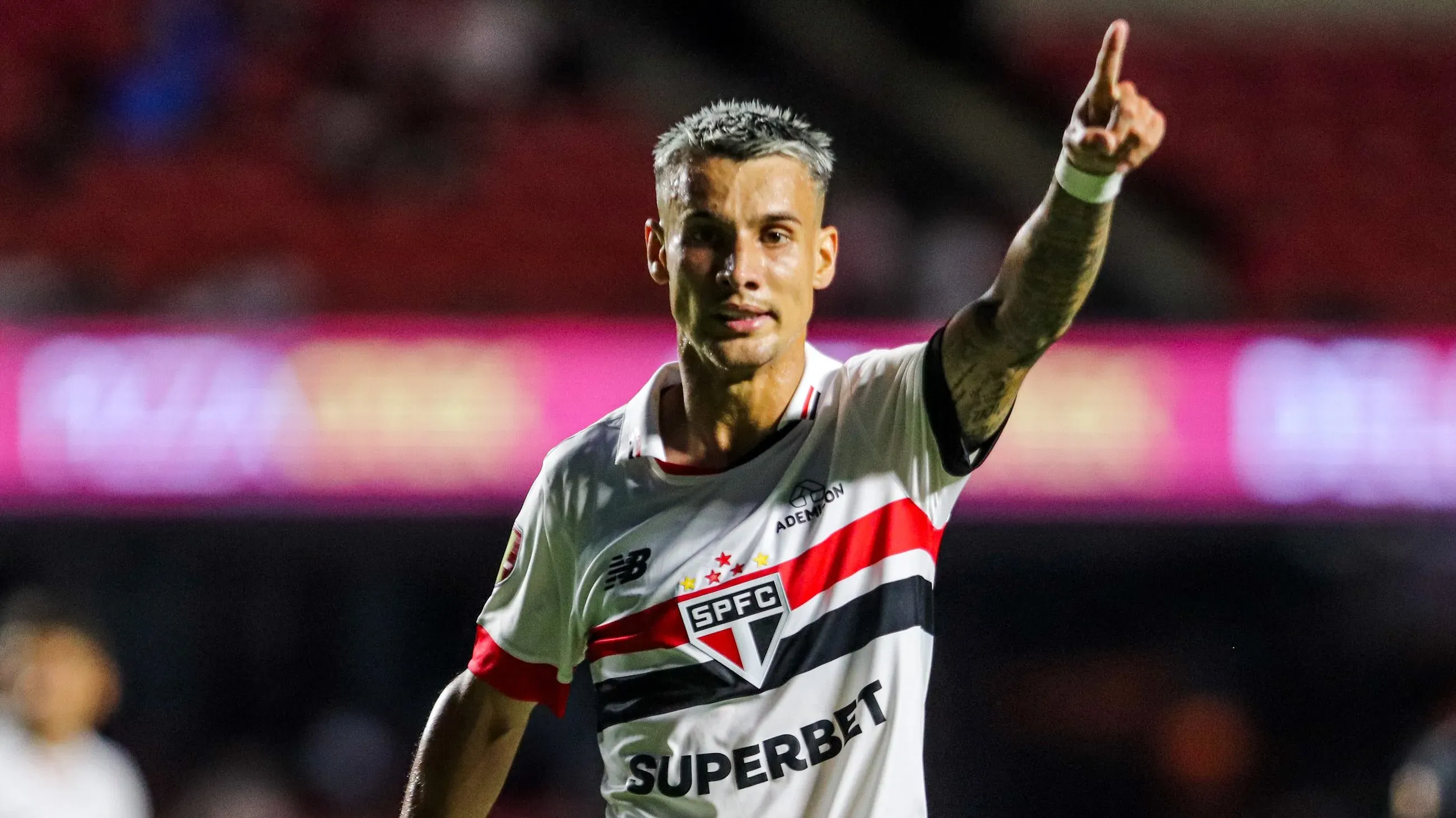 Ferreirinha no São Paulo. Foto: Reinaldo Campos/AGIF