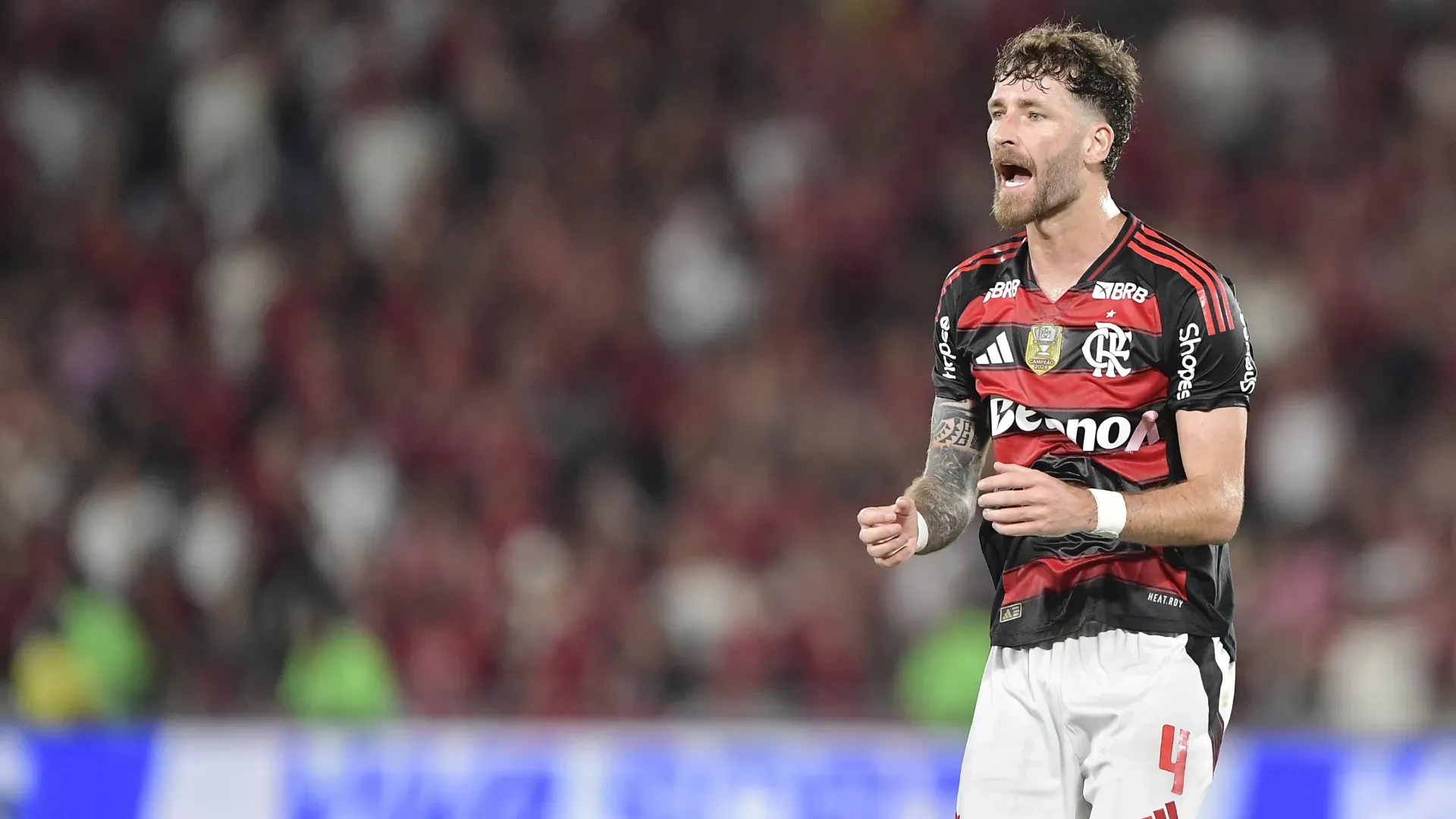 Léo Pereira em ação pelo Flamengo – Foto: Thiago Ribeiro/AGIF