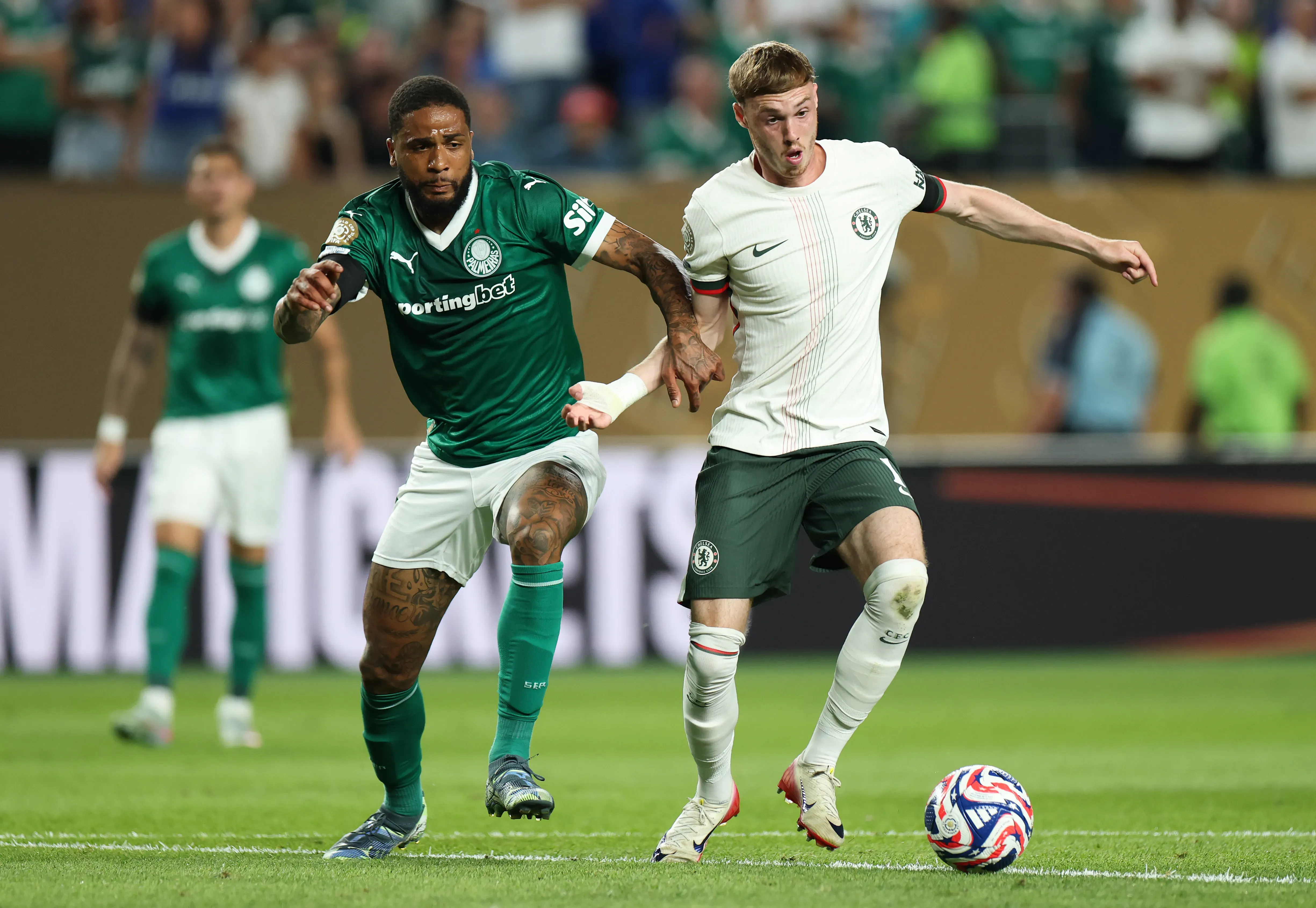 Micael precisou ser titular diante do Chelsea-ING, no Mundial. Foto: Francois Nel/Getty Images