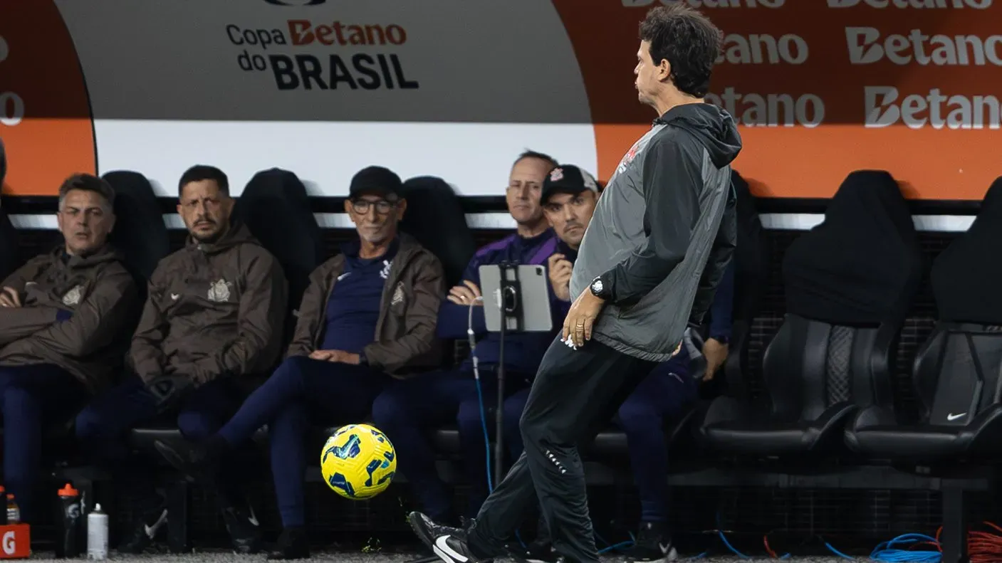 Diniz no comando do Vasco. Foto: Joisel Amaral/AGIF