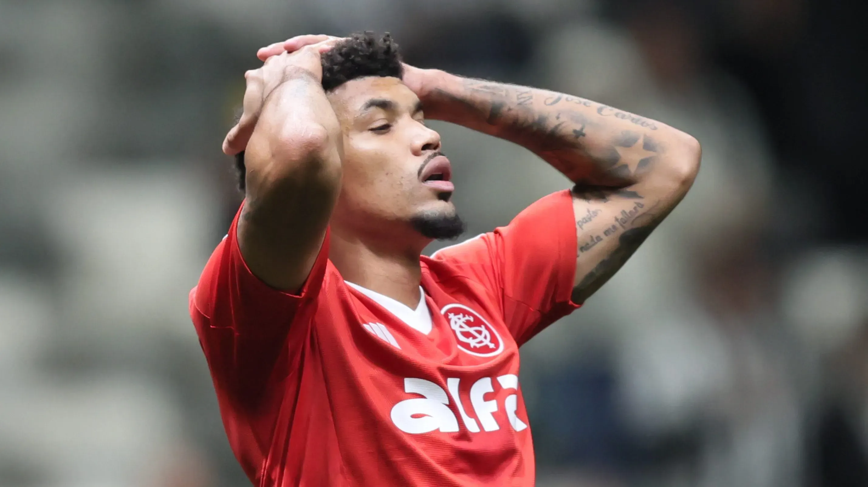 Juninho no Inter. Foto: Gilson Lobo/AGIF