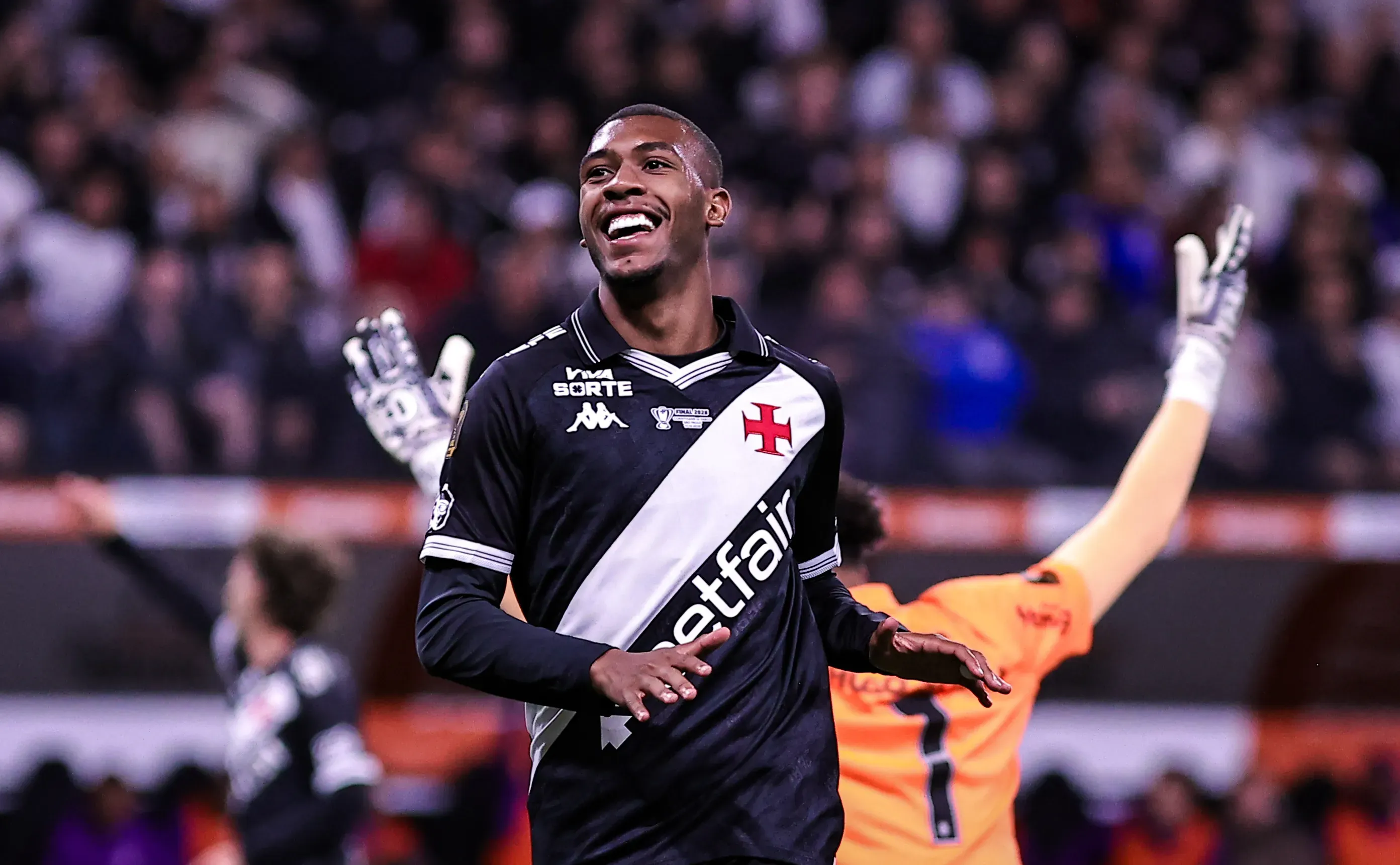 SP – SAO PAULO – 17/12/2025 – COPA DO BRASIL 2025, CORINTHIANS X VASCO – Rayan jogador do Vasco durante partida contra o Corinthians no estadio Arena Corinthians pelo campeonato Copa Do Brasil 2025. Foto: Fabio Giannelli/AGIF
