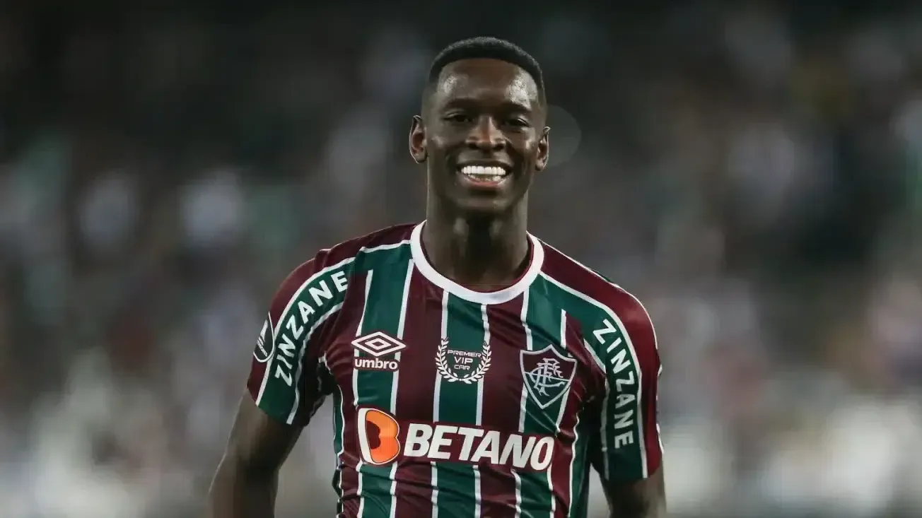 Luiz Henrique, ex-jogador do Botafogo, atuando pelo Fluminense – Foto: Lucas Merçon/Fluminense