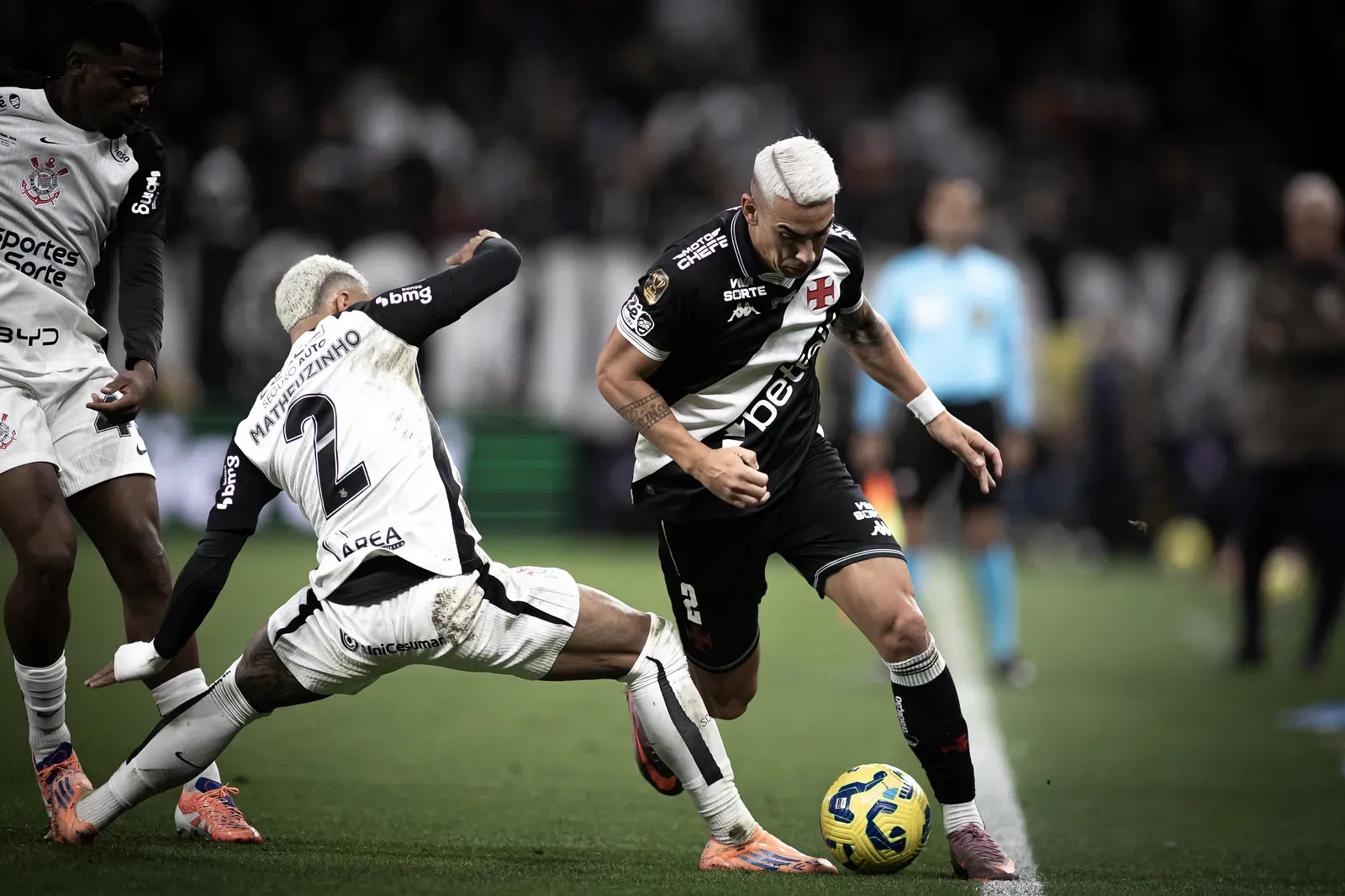 Corinthians x Vasco – Matheus Lima/Vasco.