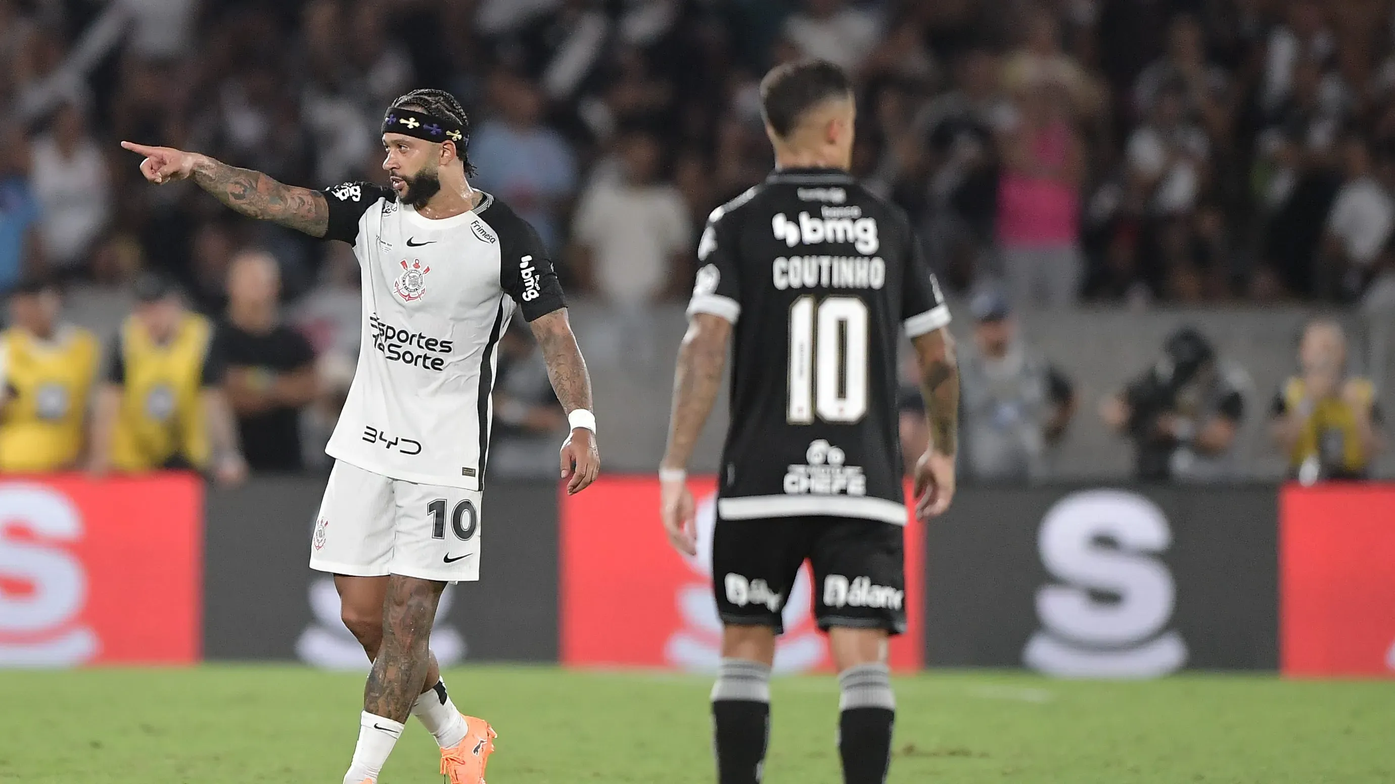 Memphis Depay. Foto: Thiago Ribeiro/AGIF