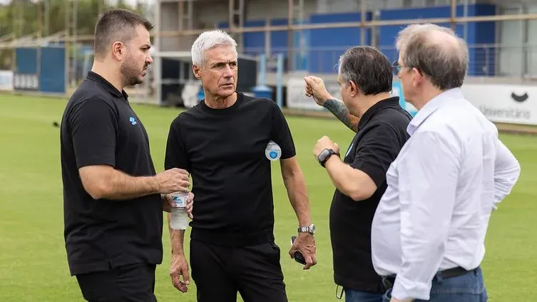 Luís Castro no Grêmio. Foto: Pedro H. Tesch / Grêmio FBPA
