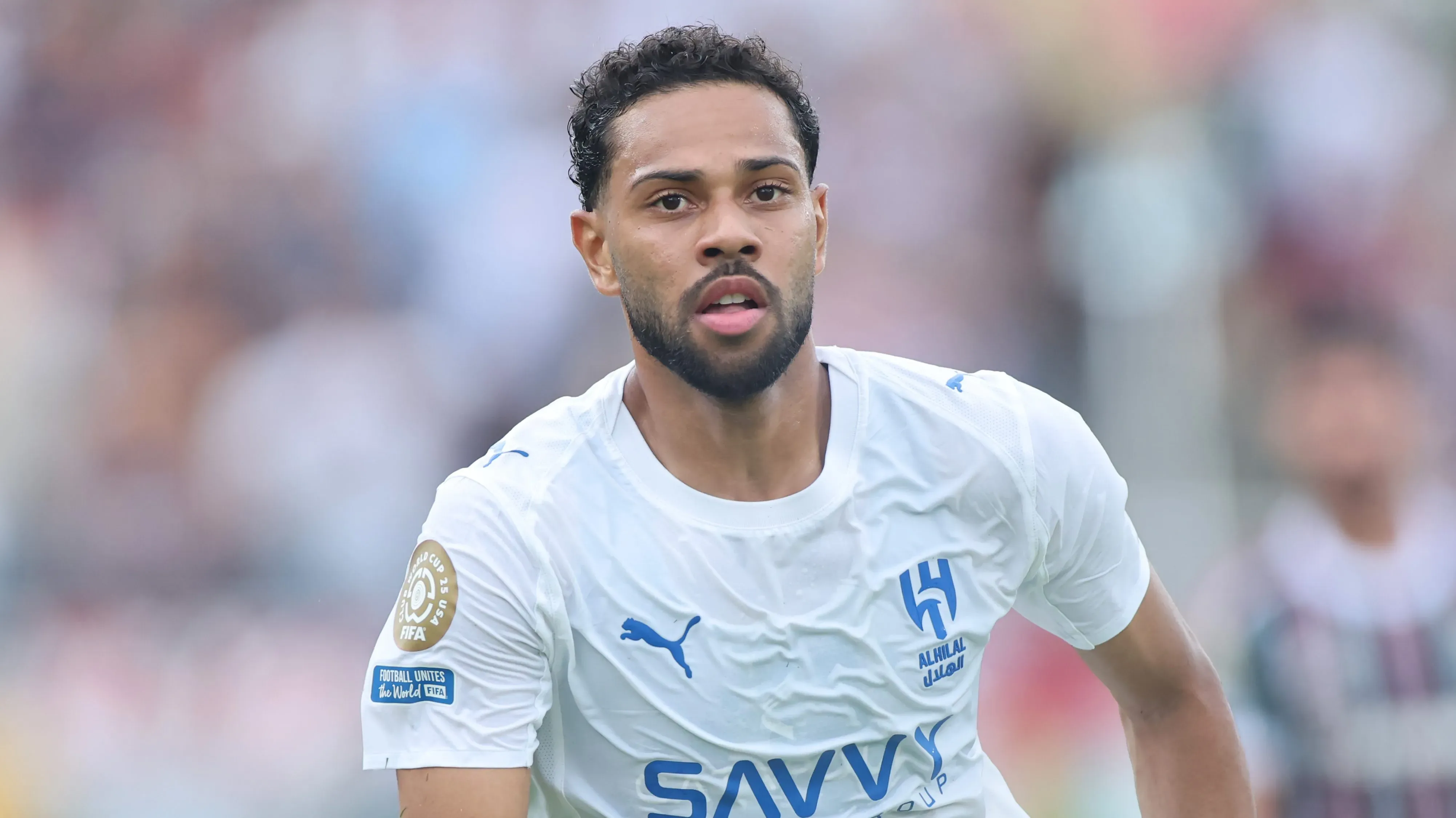 Renan Lodi em campo pelo Al-Hilal. (Photo by Alex Grimm/Getty Images)