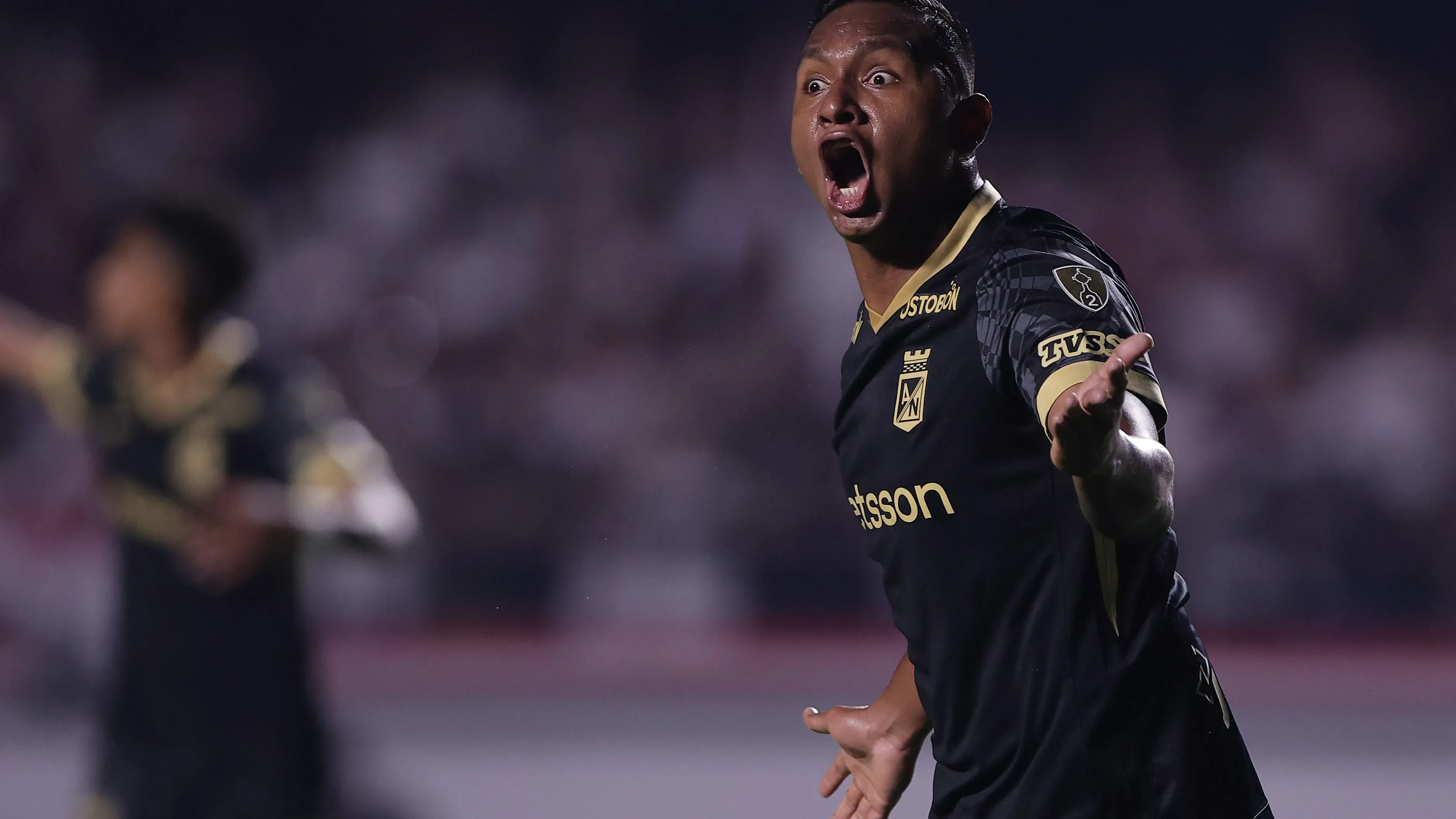 SP – SAO PAULO – 19/08/2025 – COPA LIBERTADORES 2025, SAO PAULO X ATLETICO NACIONAL – Alfredo Morelos jogador do Atletico Nacional reclama com a arbitragem durante partida contra o Sao Paulo no estAdio Morumbi pelo campeonato Copa Libertadores 2025. Foto: Ettore Chiereguini/AGIF