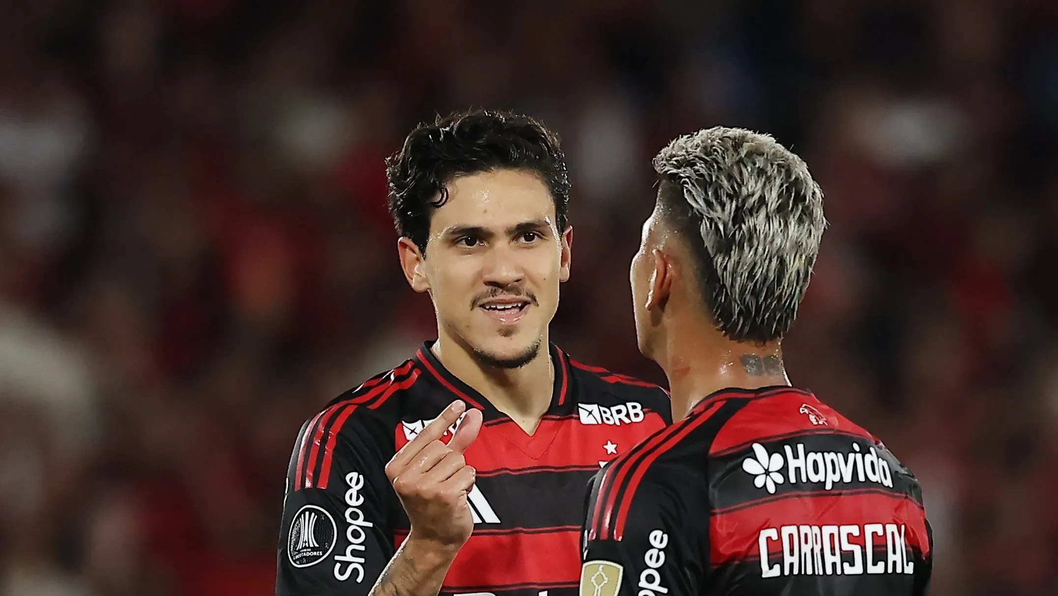 Foto: Wagner Meier/Getty Images – Jorge Carrascal tem contrato com Fla até o meio de 2029 e vai seguir no clube em 2026.