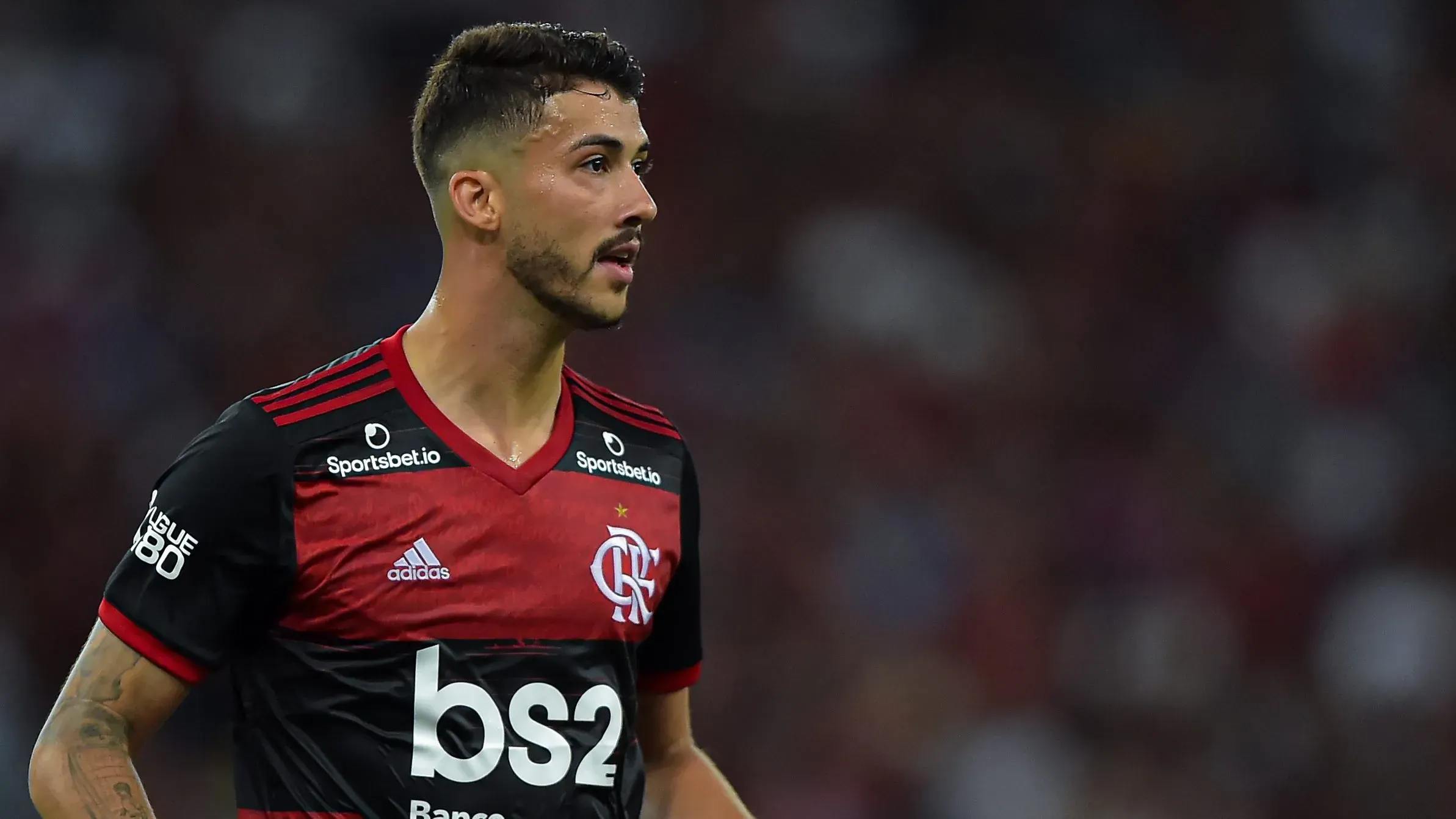 Gustavo Henrique em campo pelo Flamengo em 2020. Foto: Thiago Ribeiro/AGIF