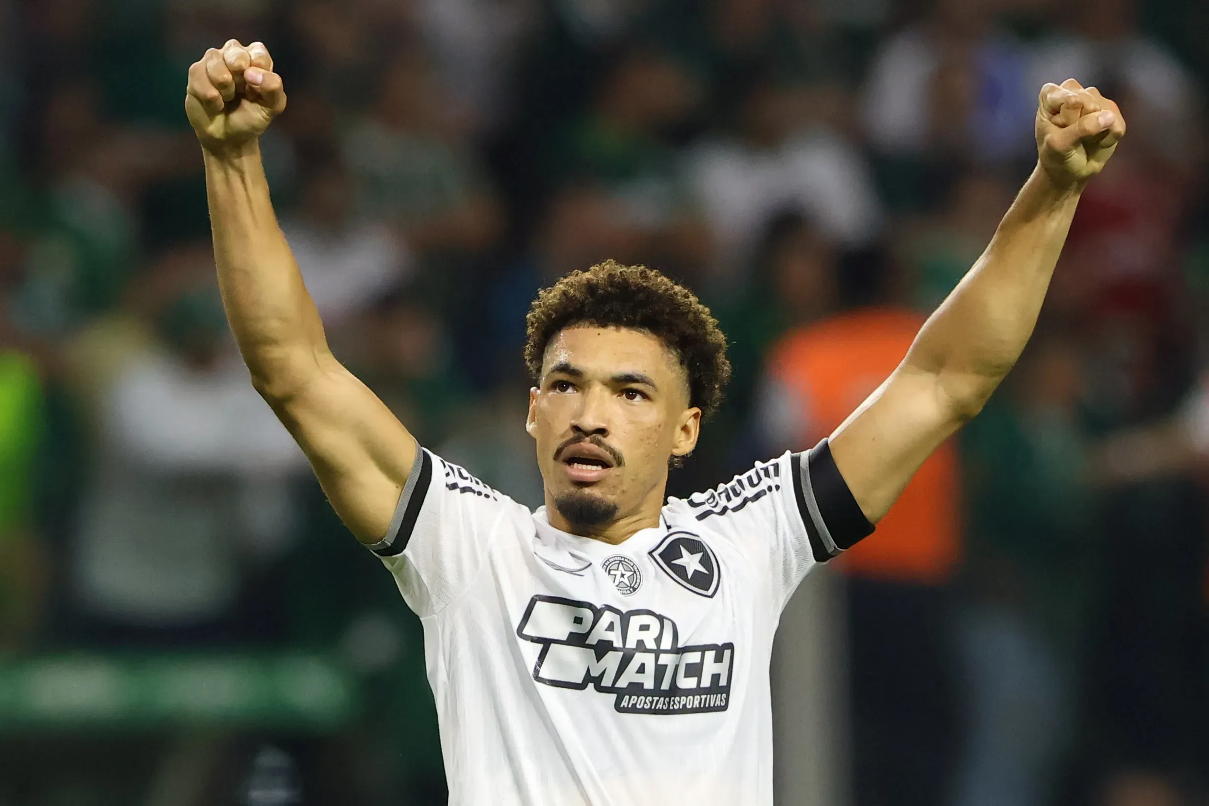 Adryelson se destacou com a camisa do Botafogo. Foto: Joisel Amaral/AGIF