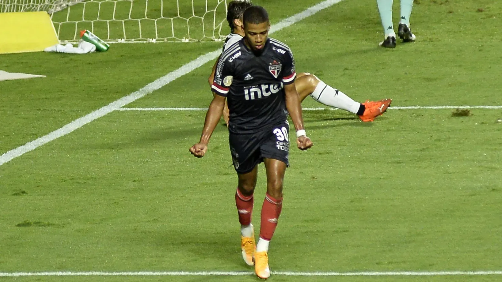 BRASILEIRO A 2020, SÃO PAULO X BOTAFOGO – Brenner jogador do São Paulo comemora seu gol durante partida contra o Botafogo no estádio Morumbi pelo campeonato Brasileiro A 2020.