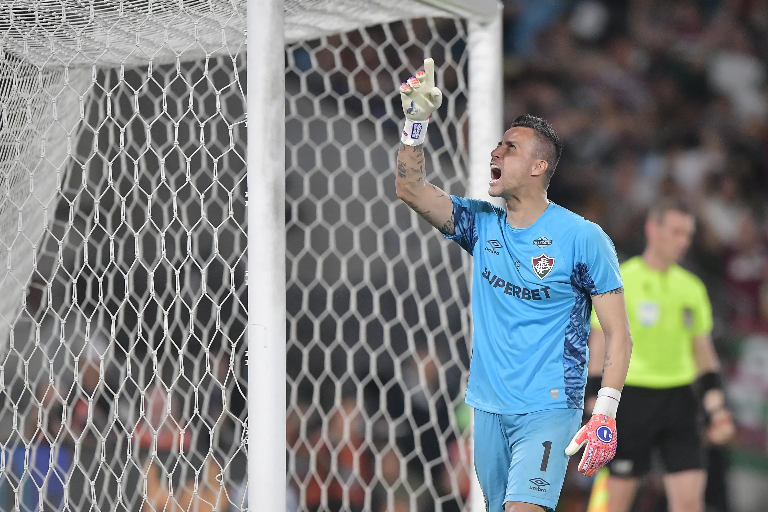 RJ – RIO DE JANEIRO – 14/12/2025 – COPA DO BRASIL 2025, FLUMINENSE X VASCO – Fabio goleiro do Fluminense durante partida contra o Vasco no estadio Maracana pelo campeonato Copa Do Brasil 2025. Foto: Thiago Ribeiro/AGIF
