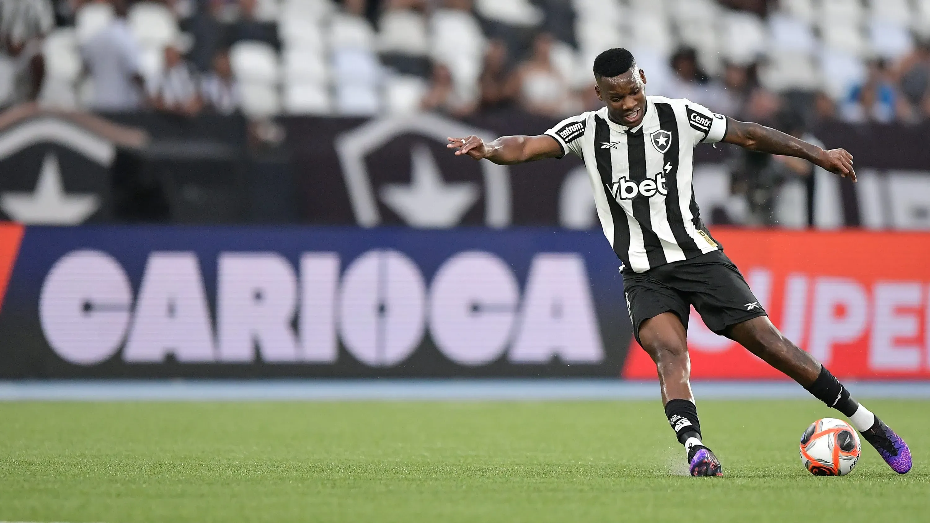 Patrick de Paula jogador do Botafogo