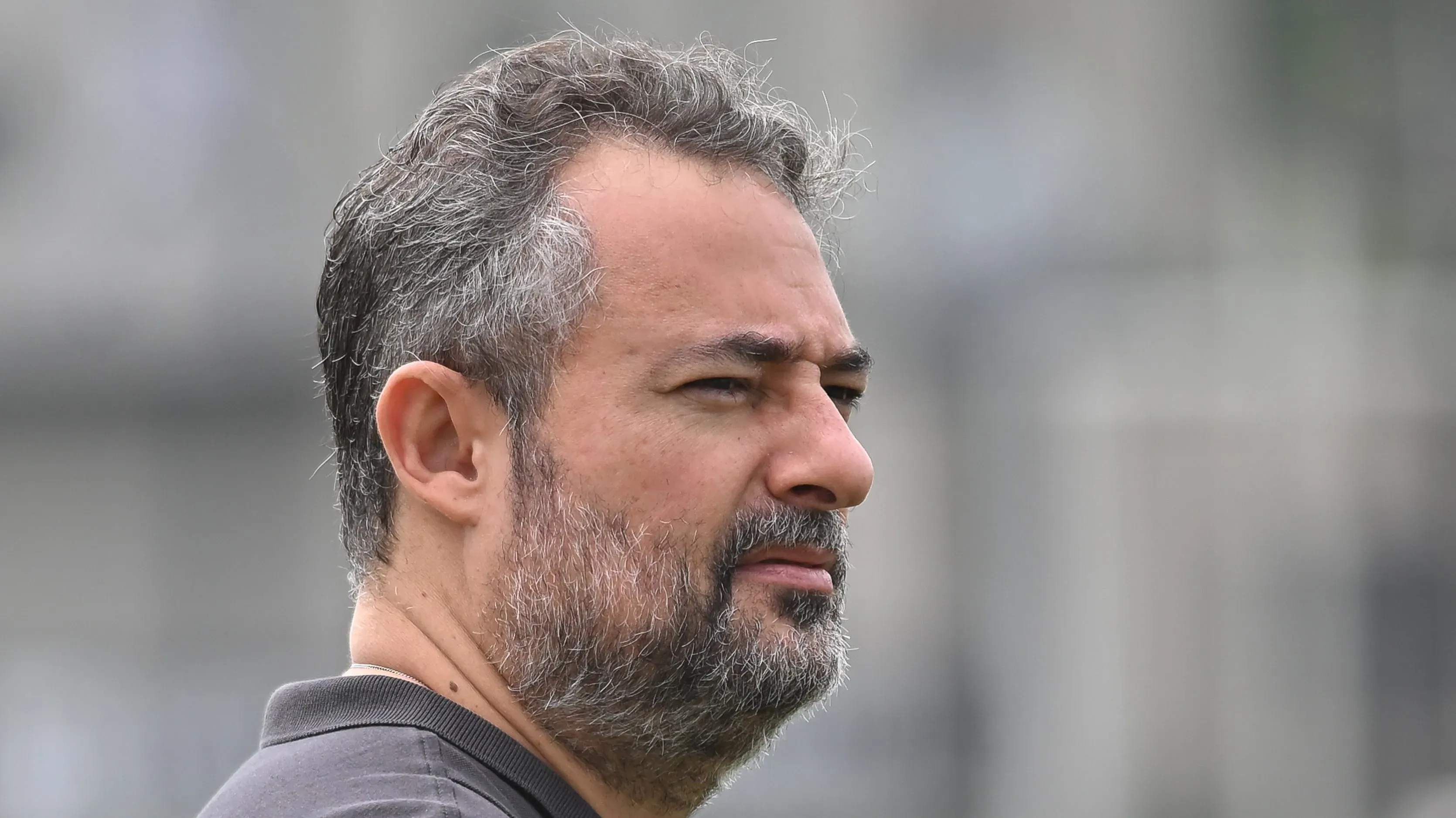 Foto: Jota Erre/AGIF – Mattos fecha venda do ‘Búfalo’ no mercado da bola.