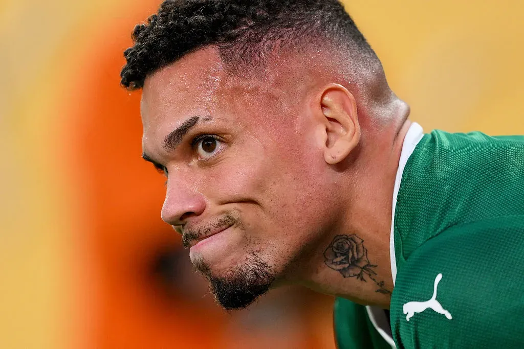 Paulinho reclama de pouco tempo de férias. (Photo by David Ramos/Getty Images)