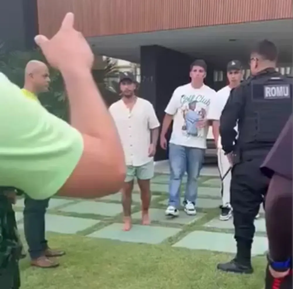 Confusão começou na madrugada desta quinta-feira (1º), no condomínio onde Eros Mancuso reside, em Eusébio, região metropolitana de Fortaleza – Foto: Reprodução