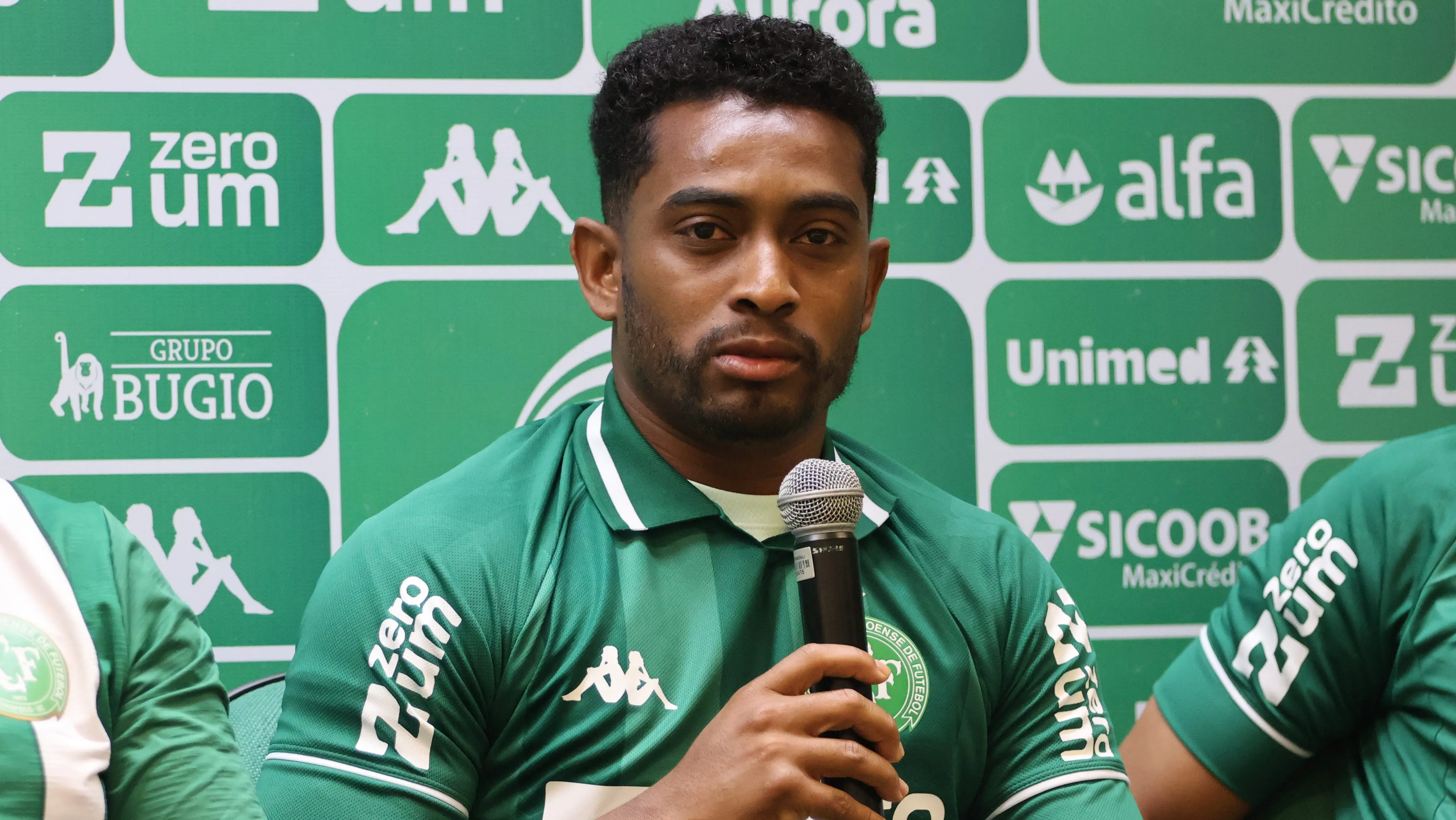 Marcos Vinícius em sua apresentação oficial. Foto: Divulgação Chapecoense