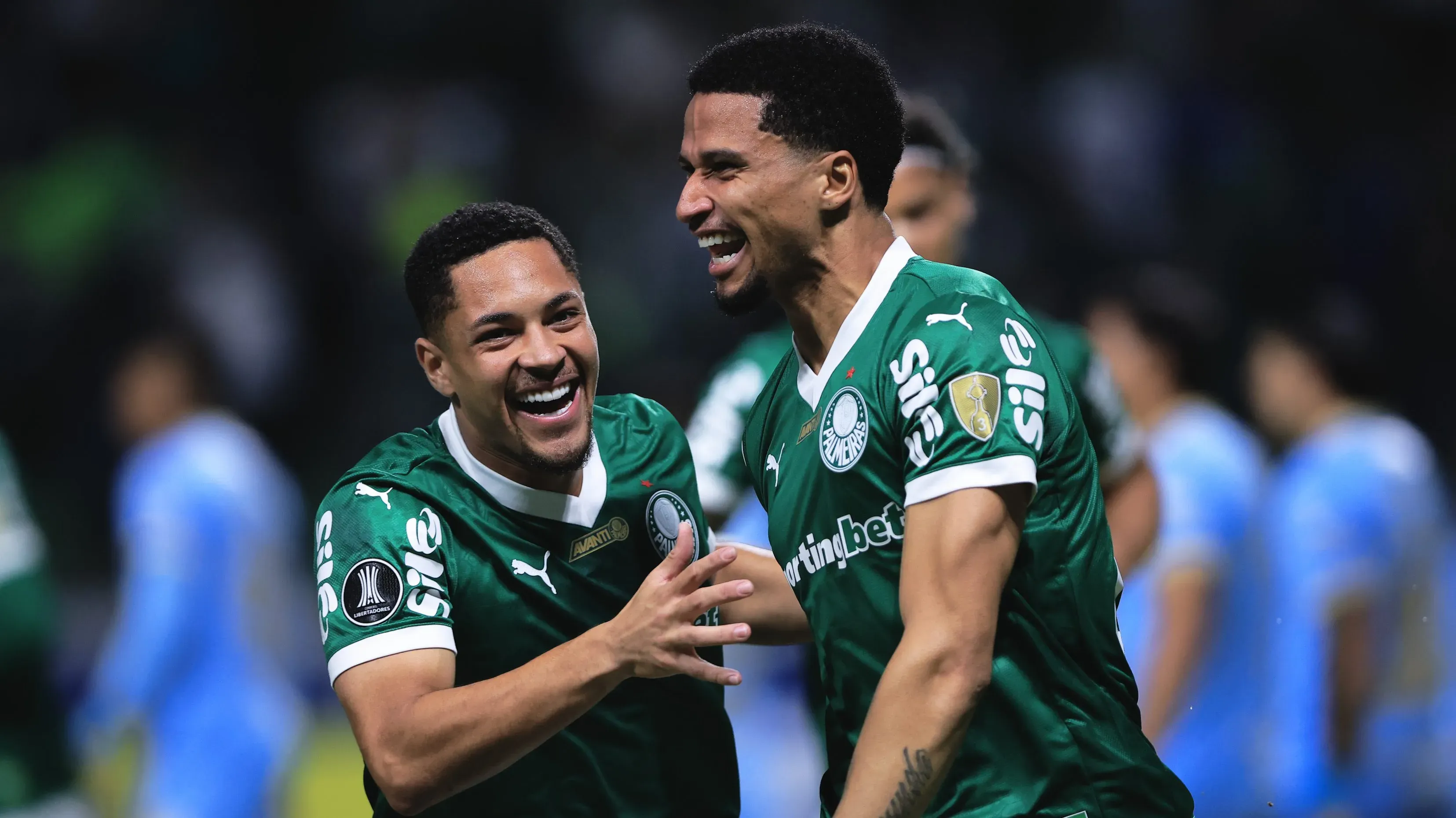 Murilo e Vitor Roque em campo pelo Verdão. Foto: Ettore Chiereguini/AGIF