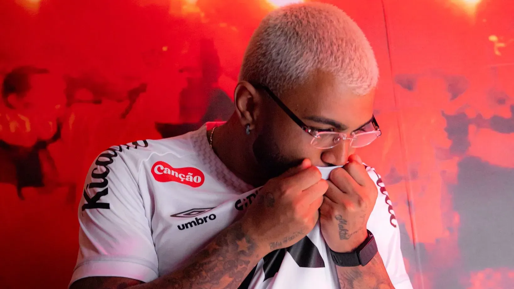 Gabigol chegou e já deve assumir titularidade – Foto: Raul Baretta/ Santos FC.