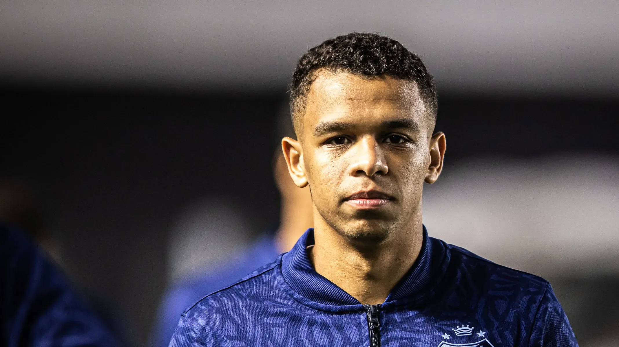 Foto: Abner Dourado/AGIF – Sandry atuou a Série B pelo Athletico em 2025 e agora é emprestado ao Criciúma.